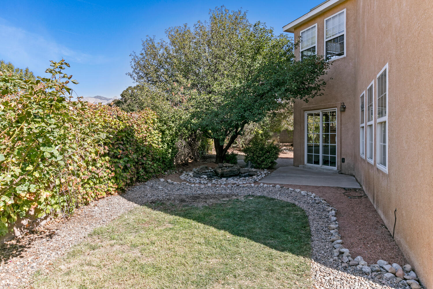 6809 El Modesto Court NE