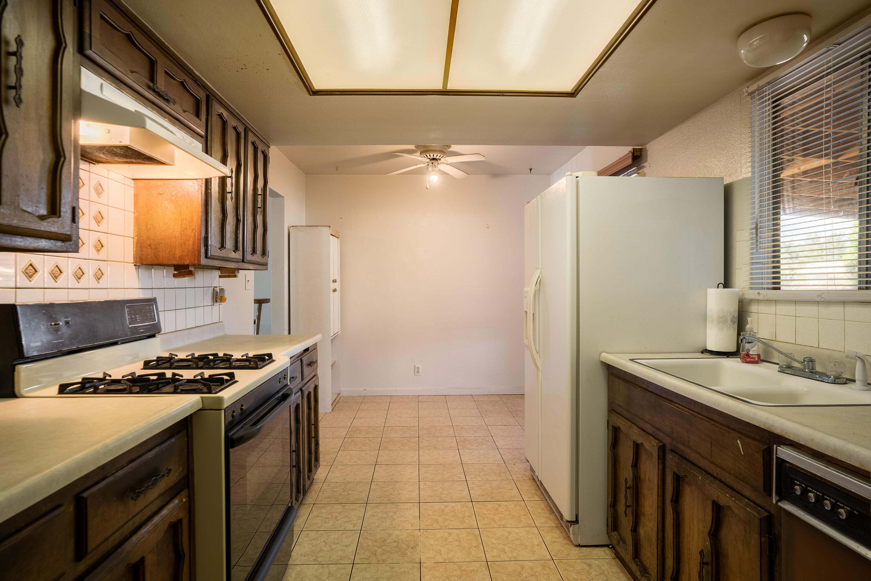 301 Hillandale Avenue