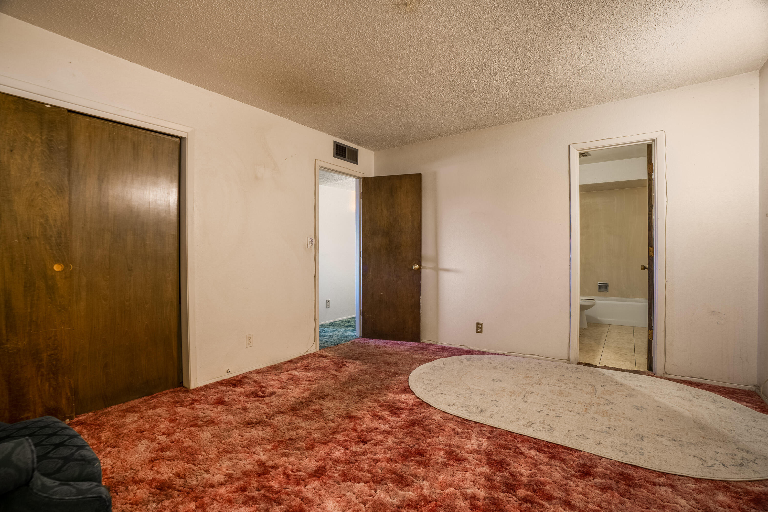 301 Hillandale Avenue