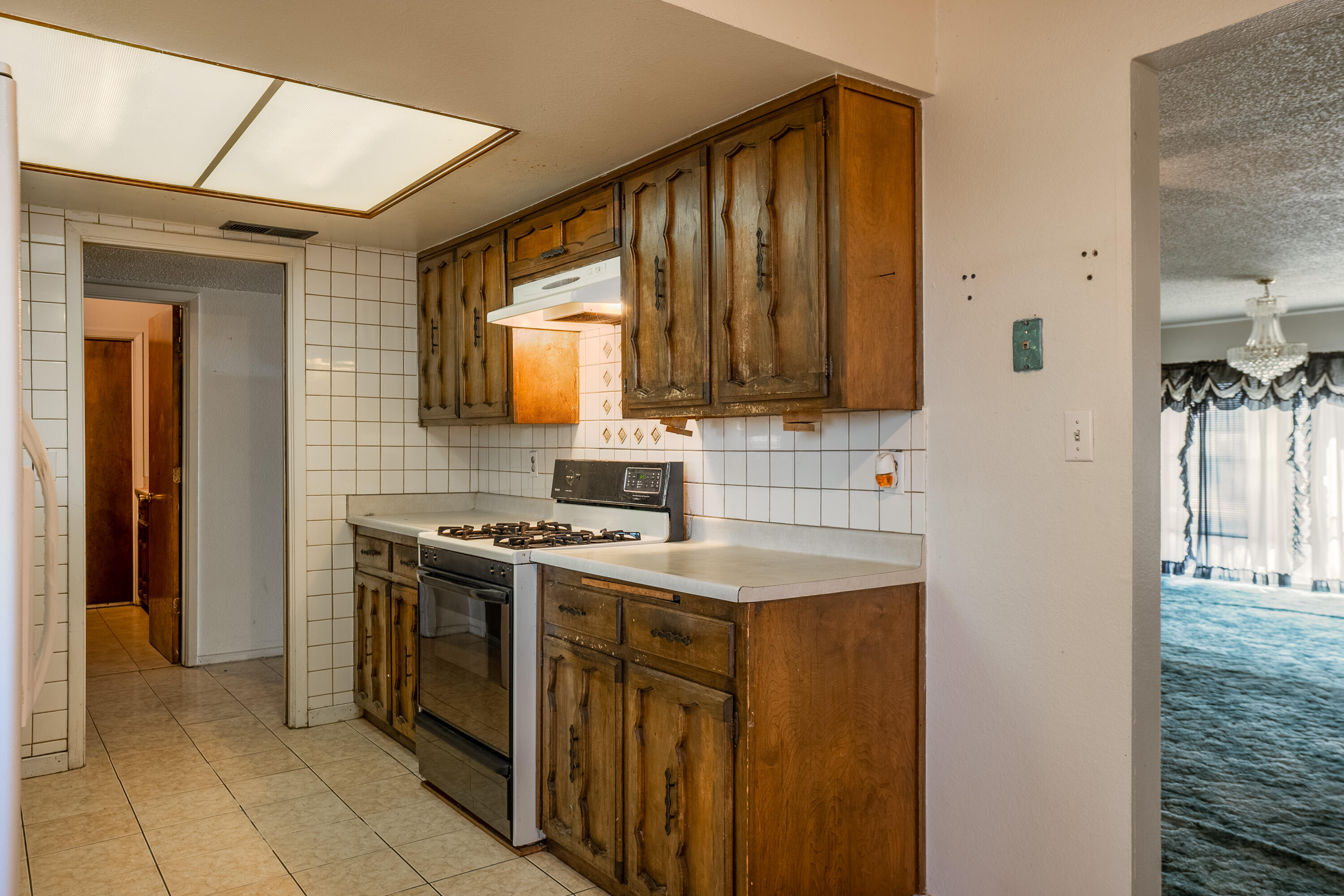 301 Hillandale Avenue