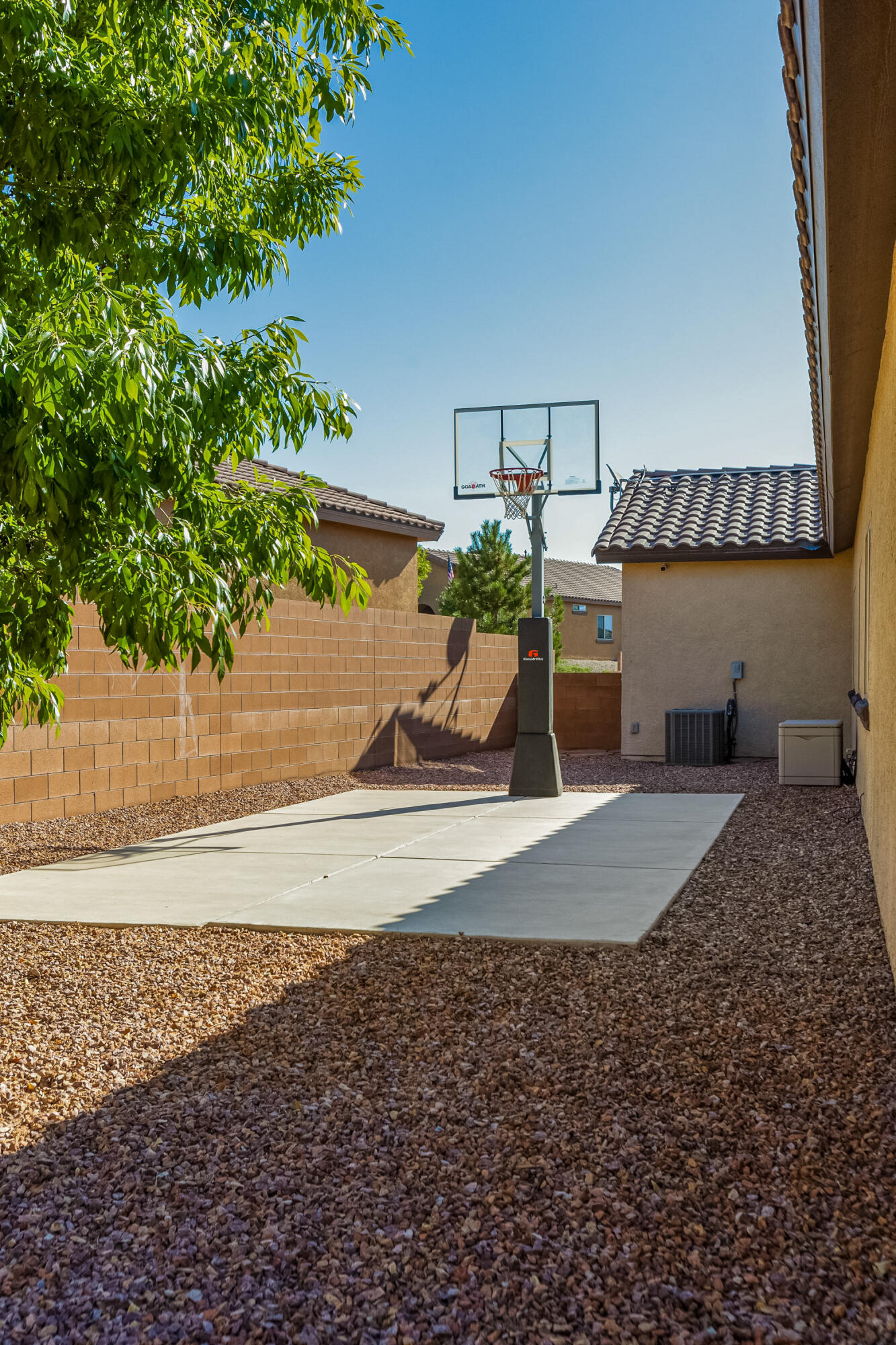 409 Valle Alto Drive NE