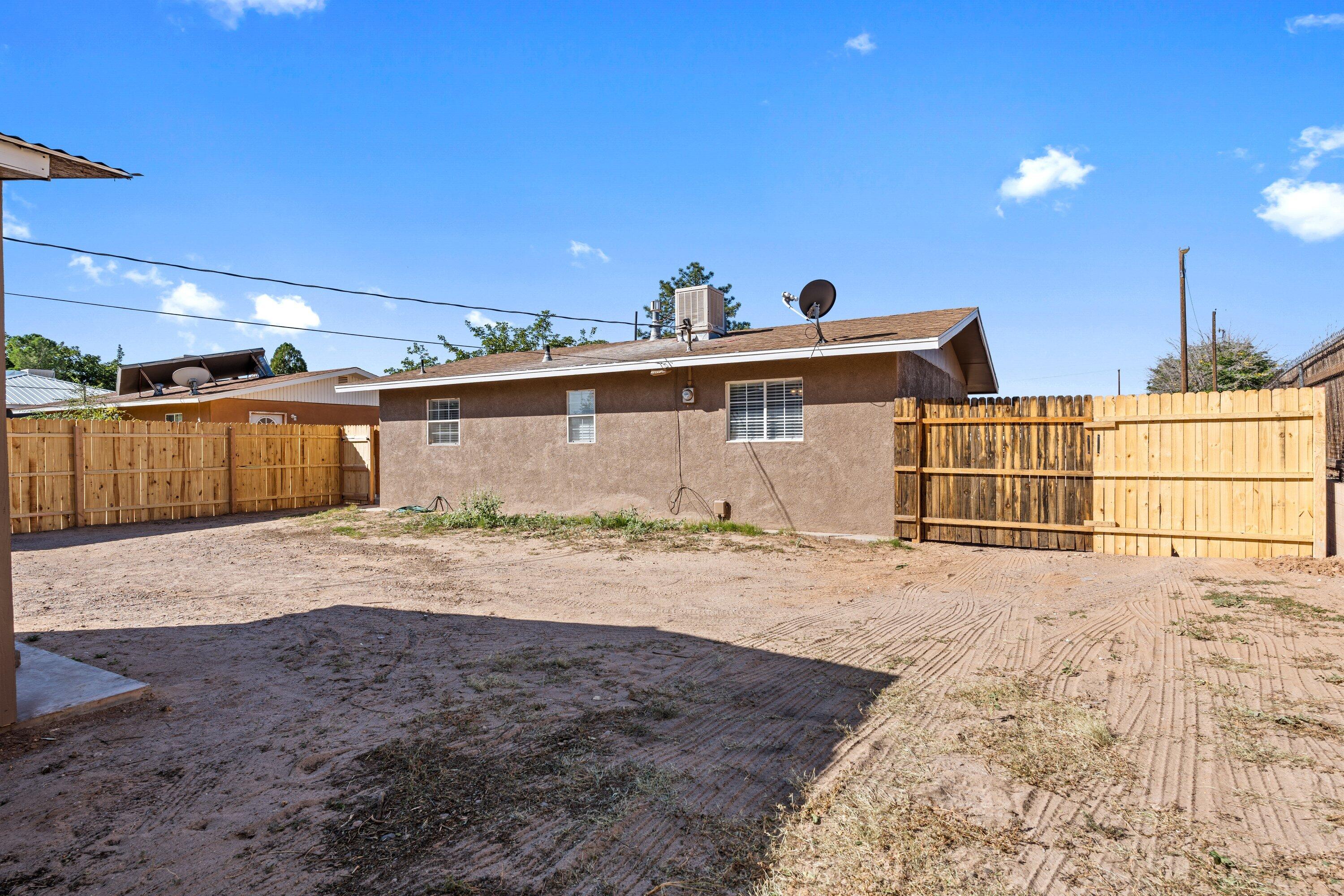 610 Laguna Street