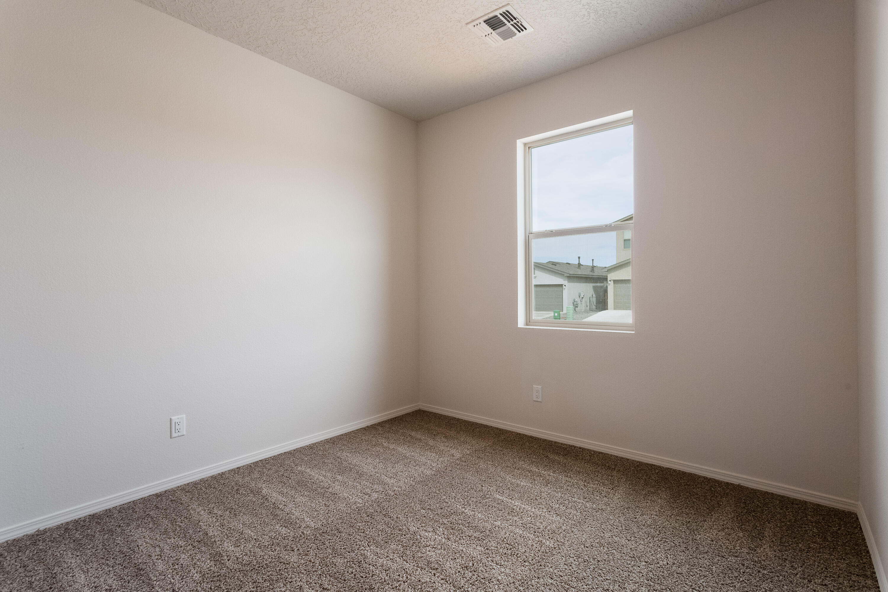 6320 Gannett Drive NE