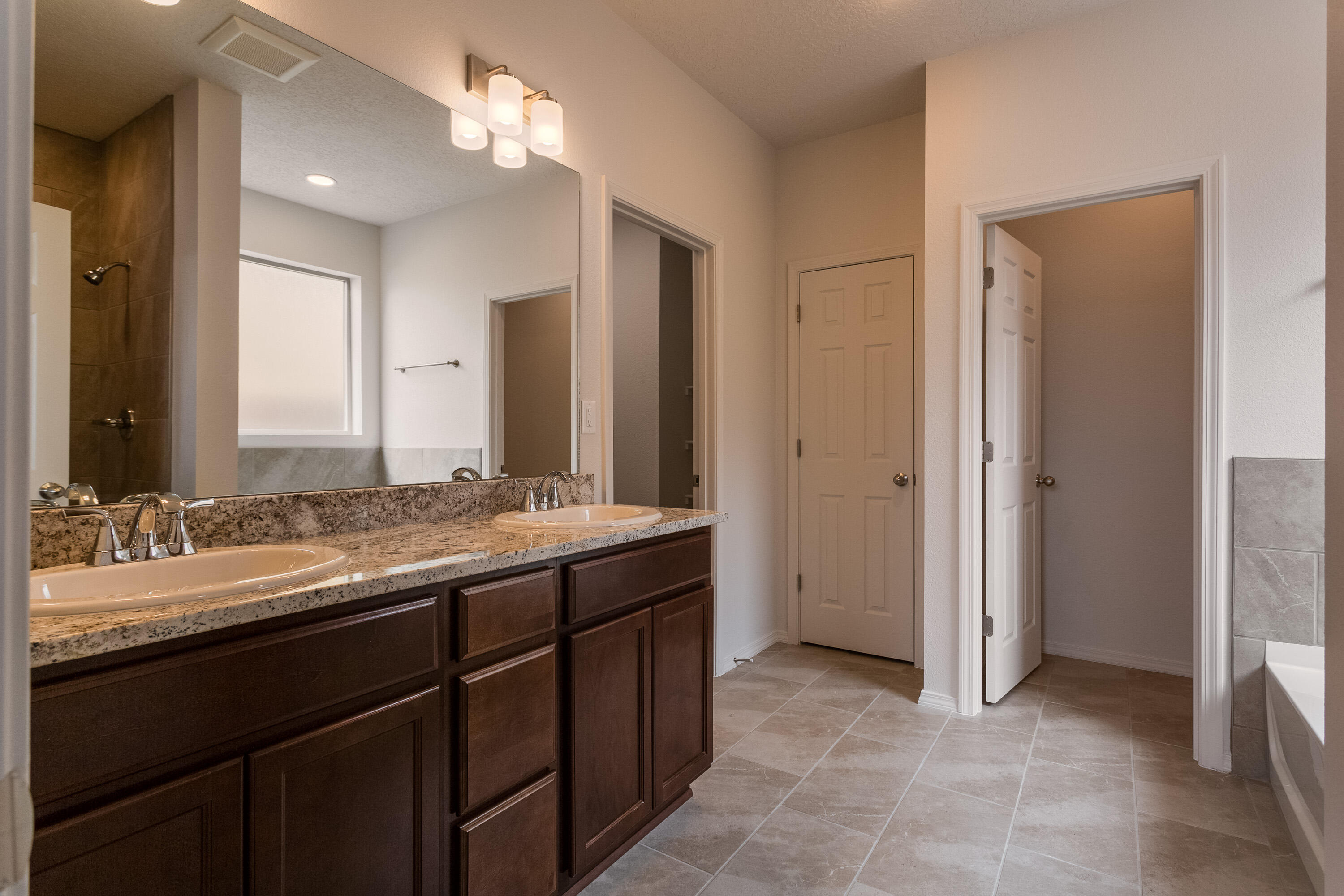 6320 Gannett Drive NE