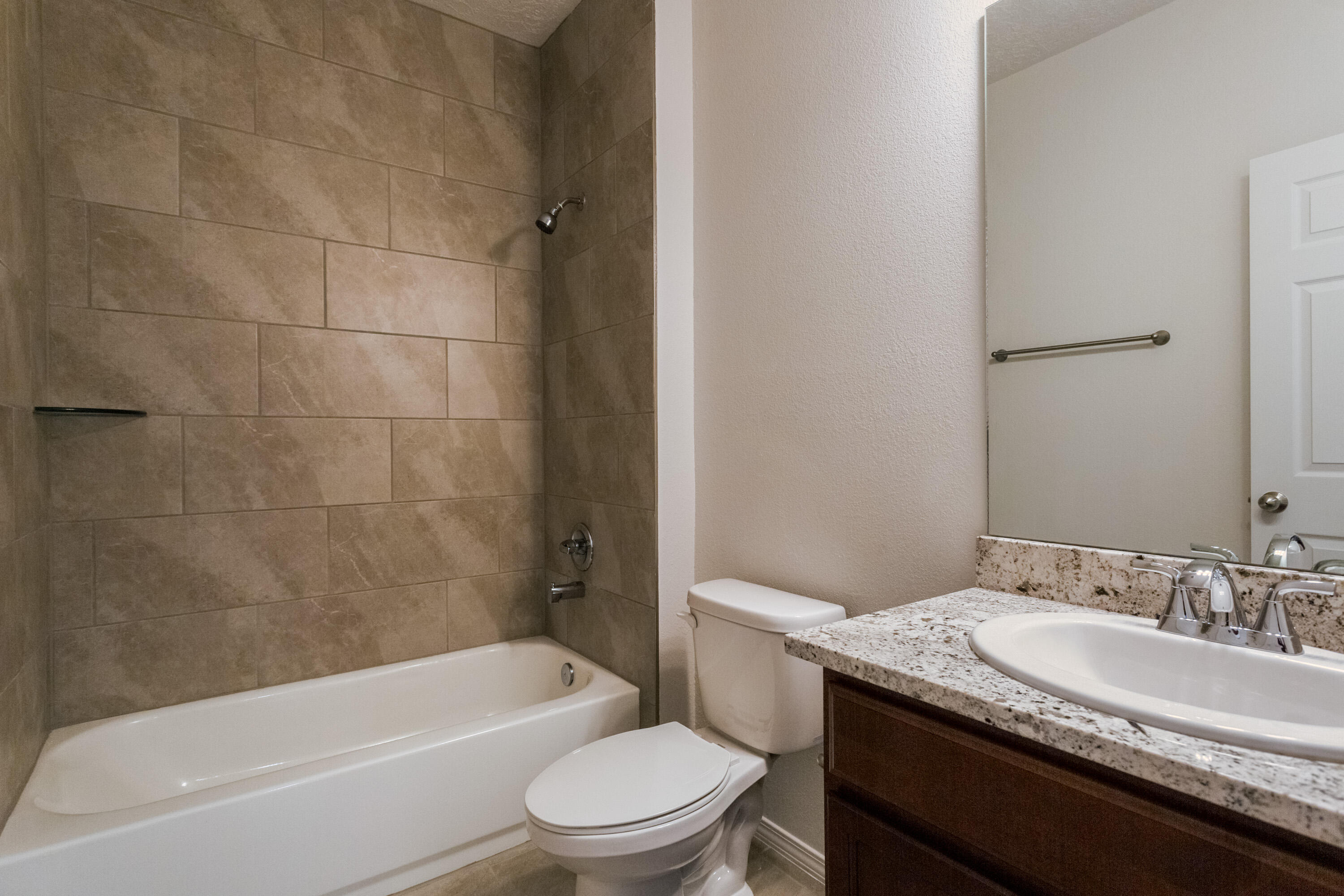 6320 Gannett Drive NE