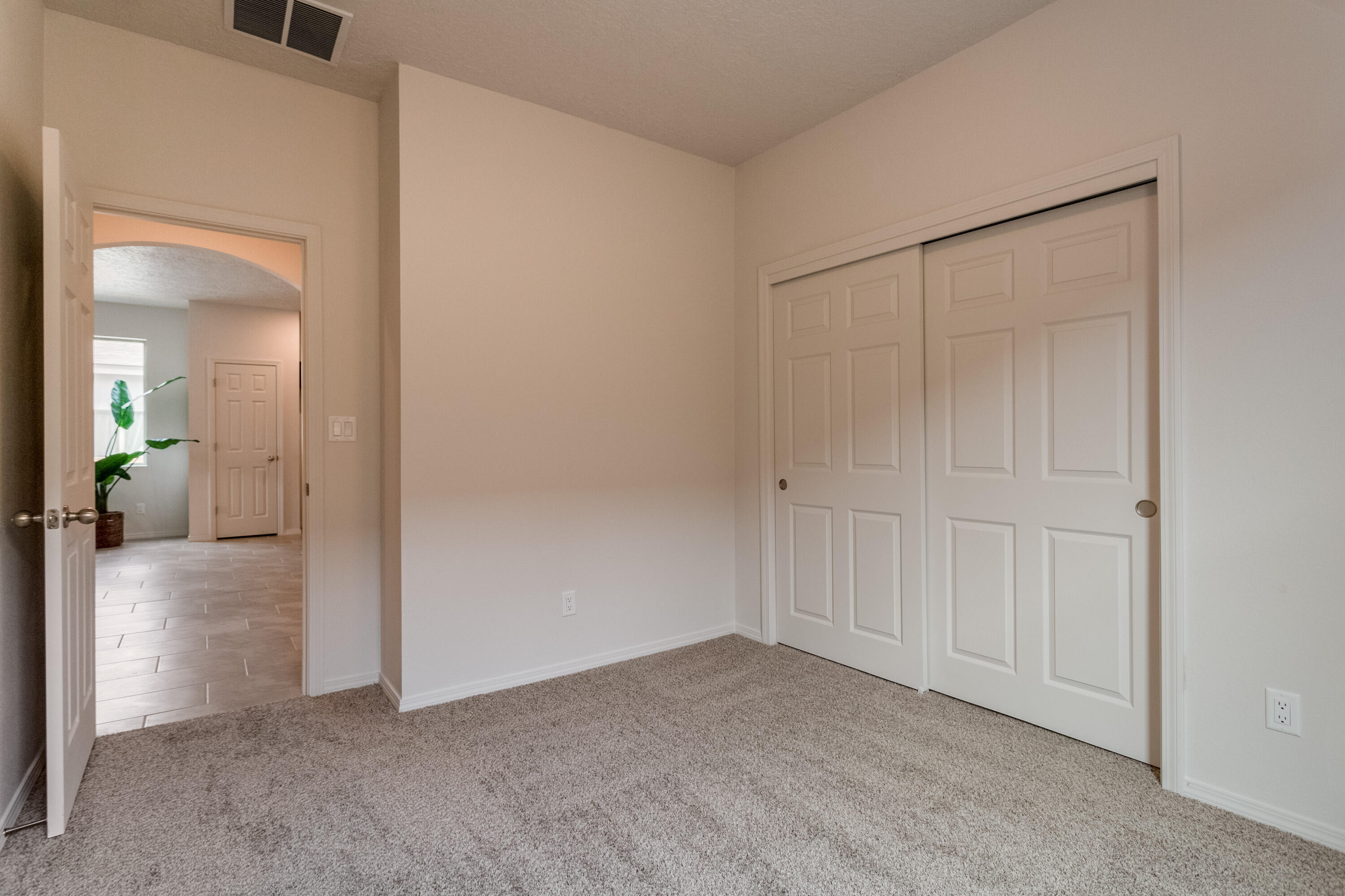 6320 Gannett Drive NE