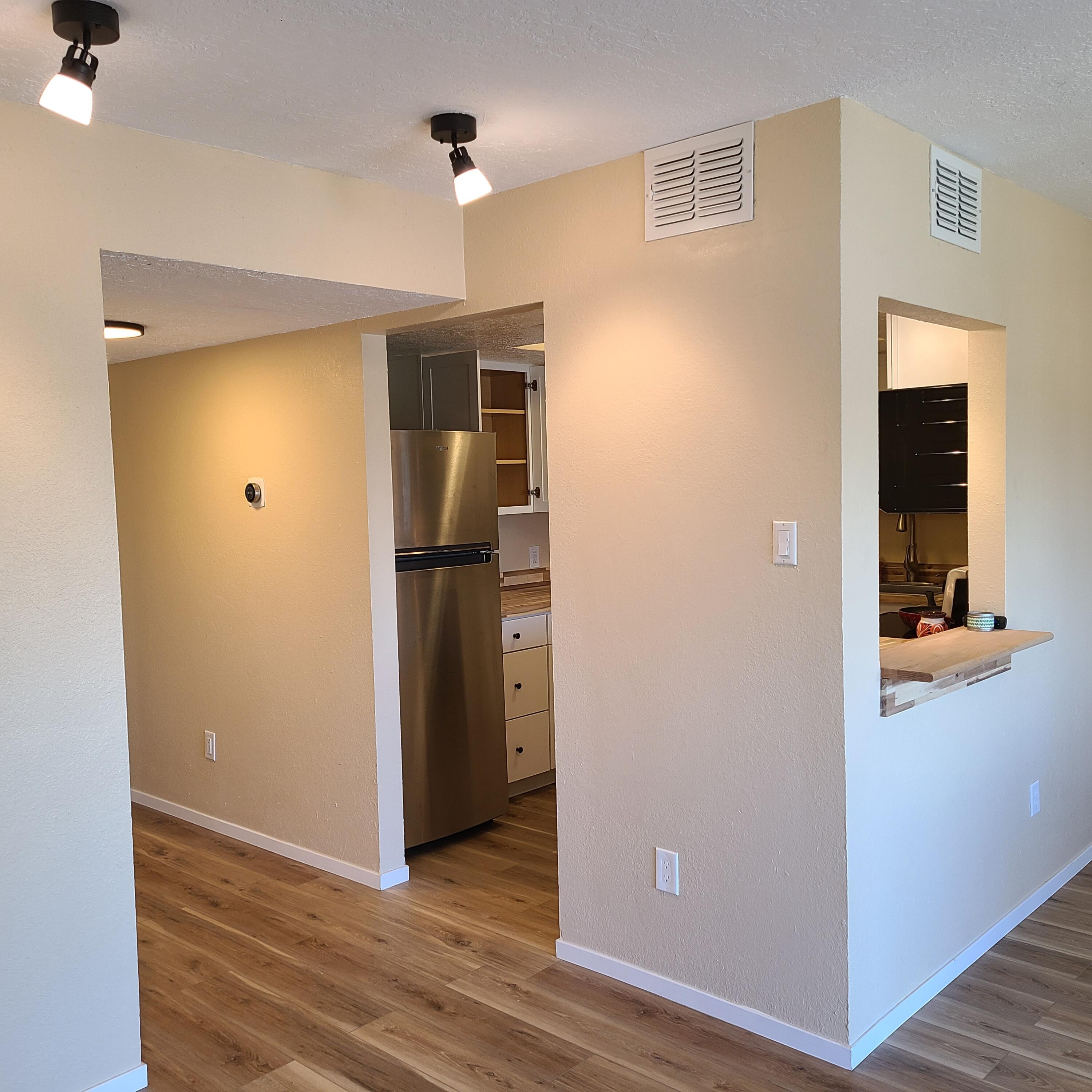 911 Country Club Drive SE Unit: H