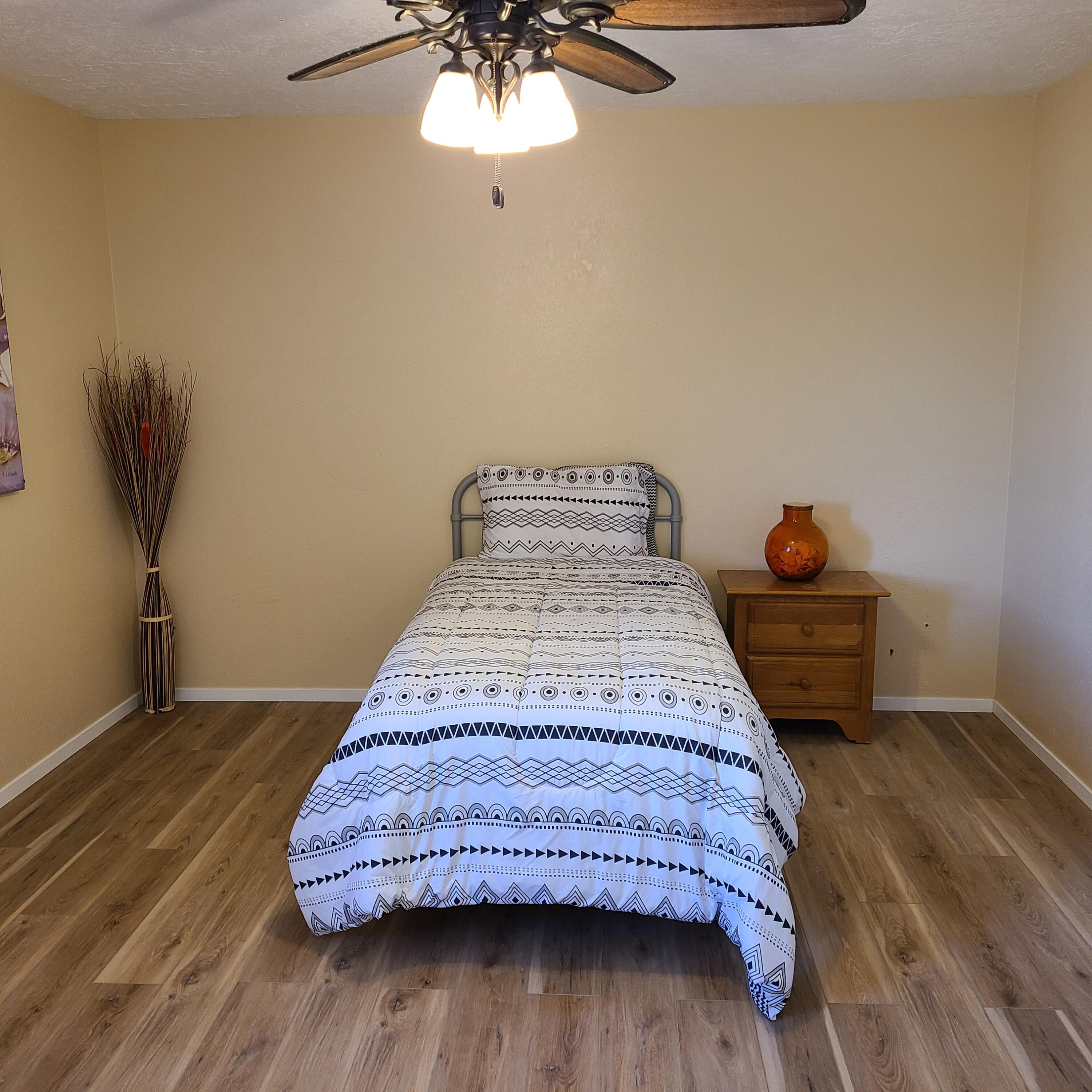 911 Country Club Drive SE Unit: H