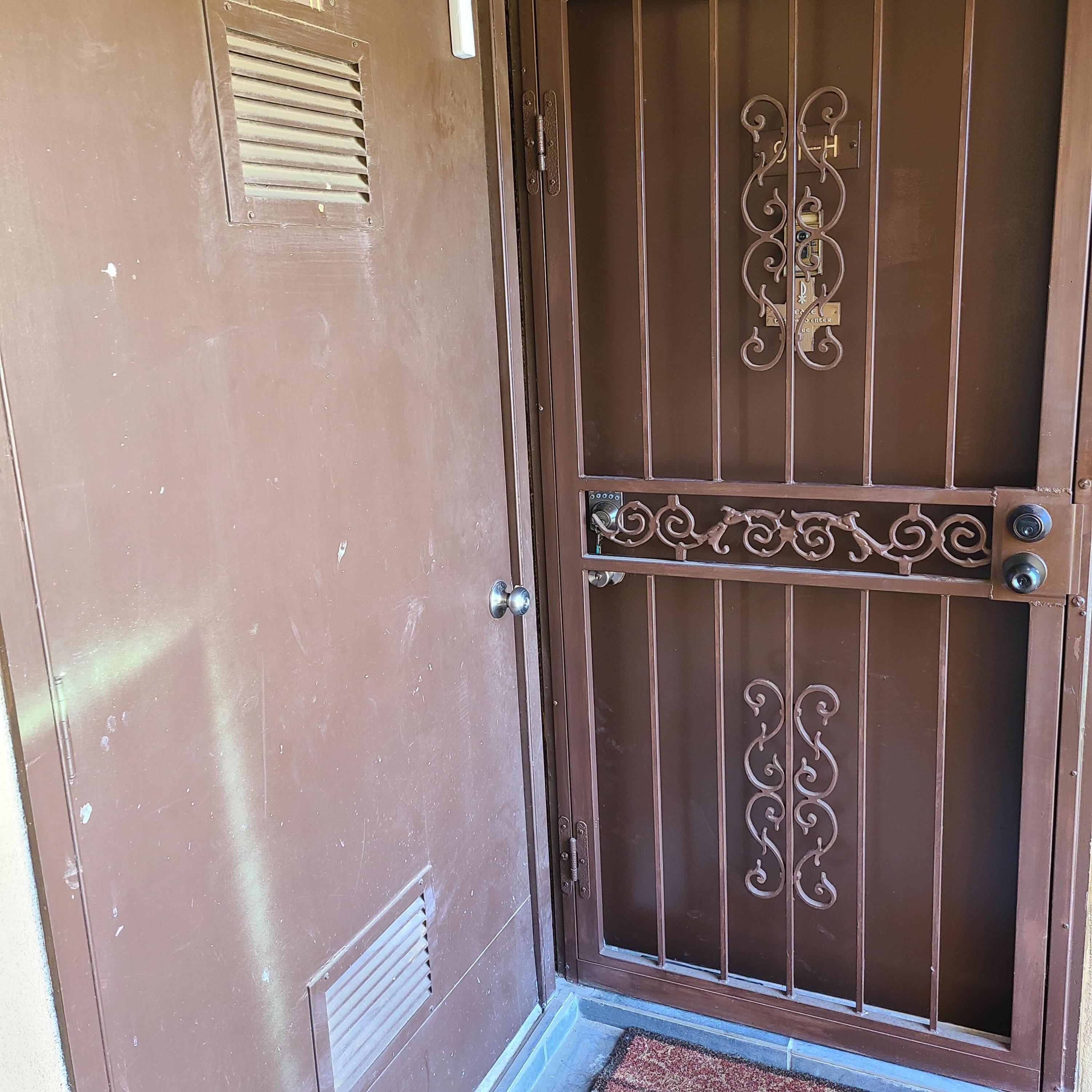 911 Country Club Drive SE Unit: H