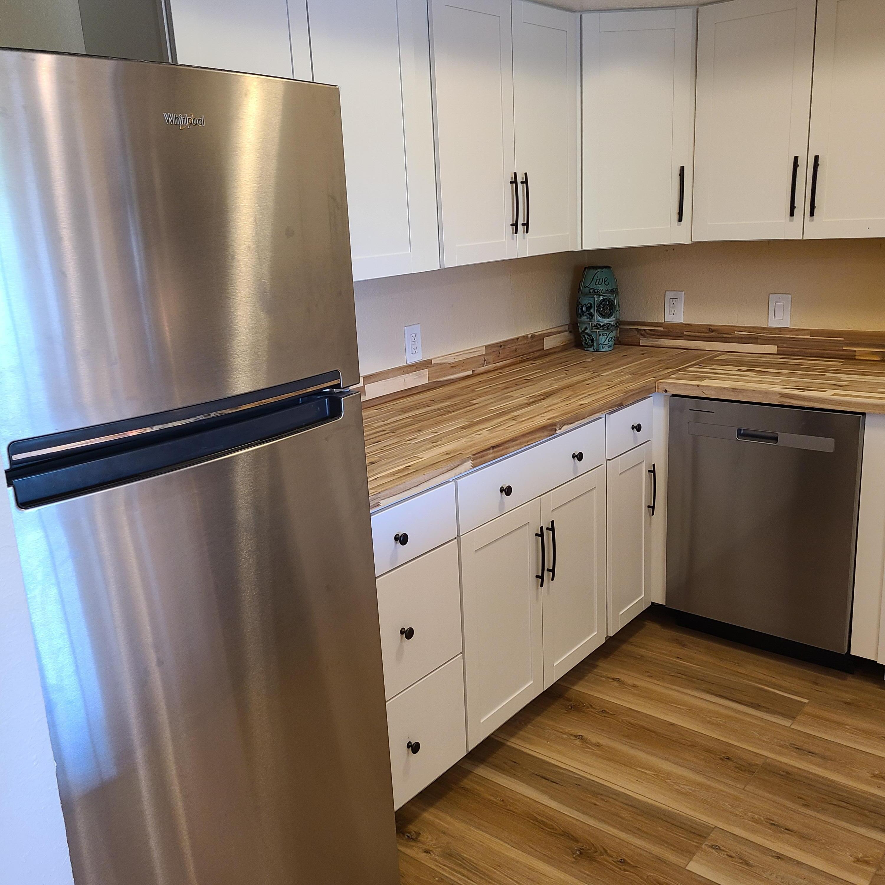 911 Country Club Drive SE Unit: H