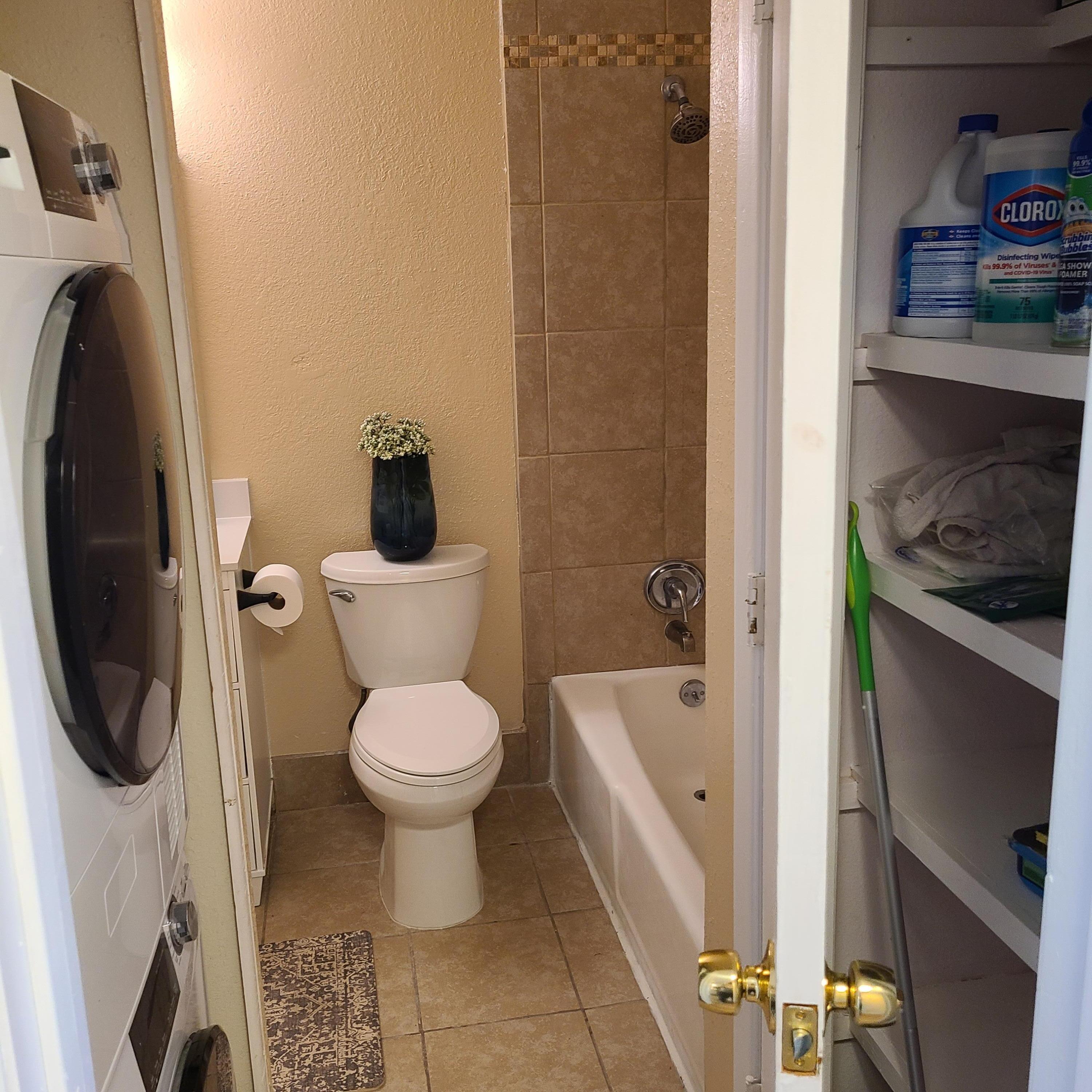 911 Country Club Drive SE Unit: H