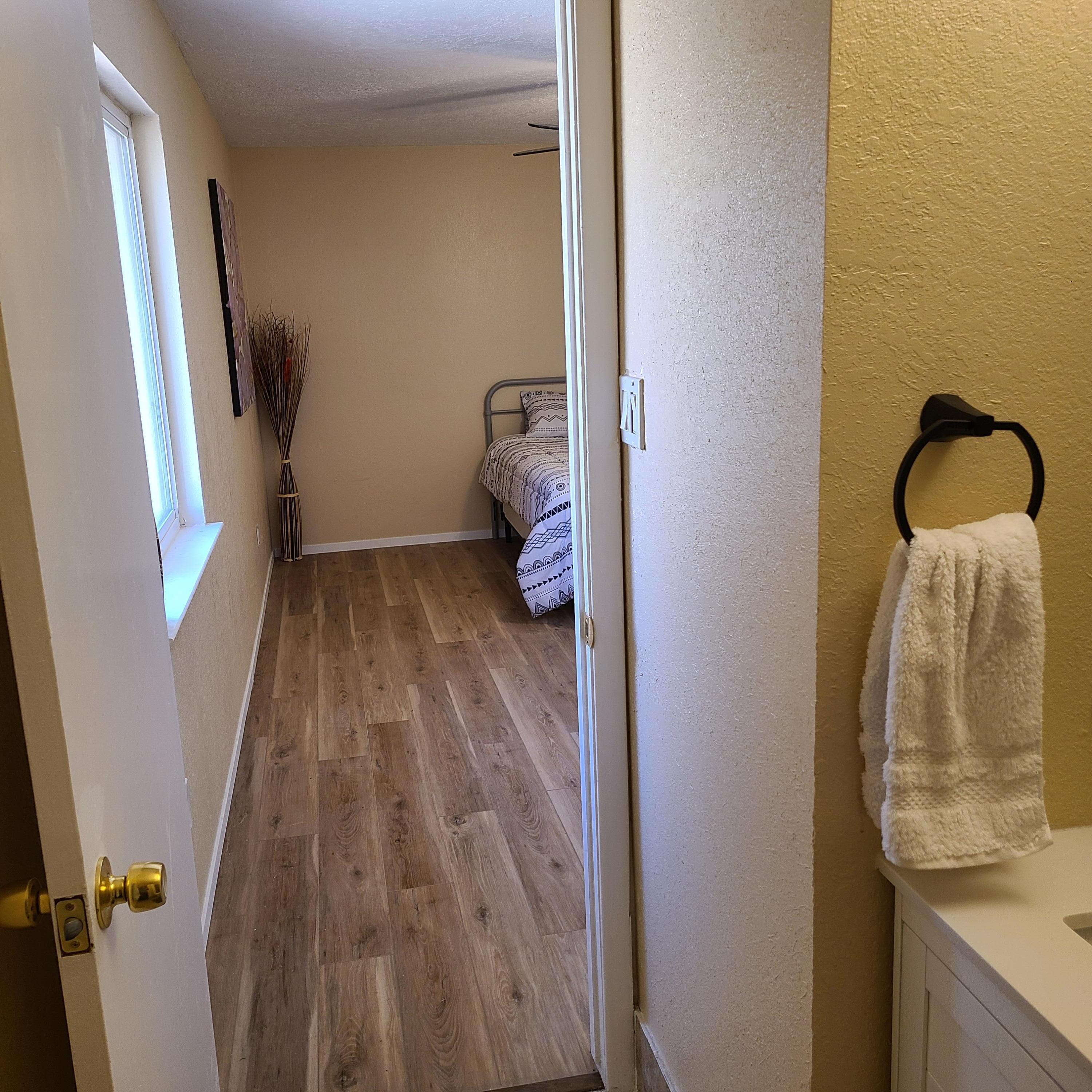 911 Country Club Drive SE Unit: H