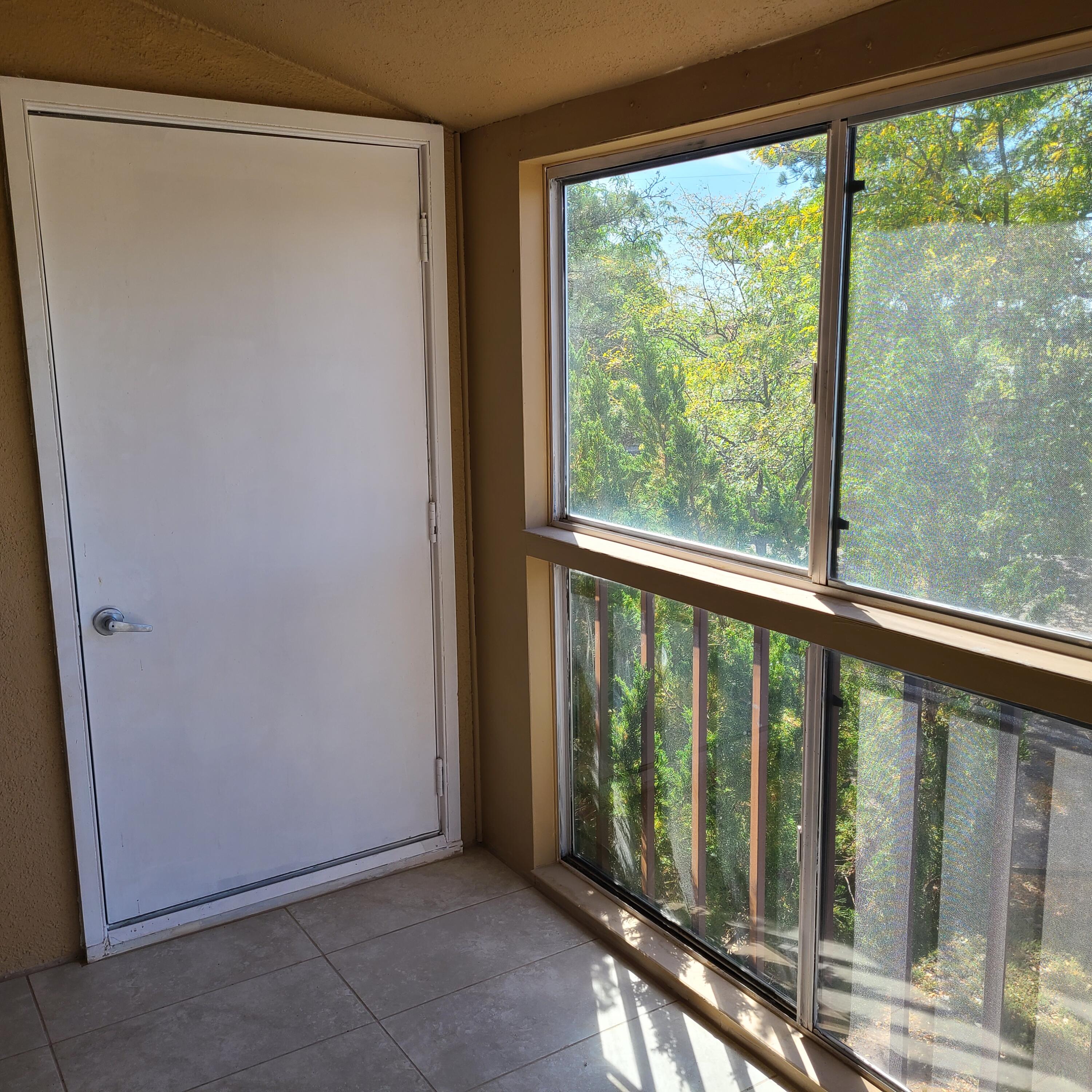 911 Country Club Drive SE Unit: H