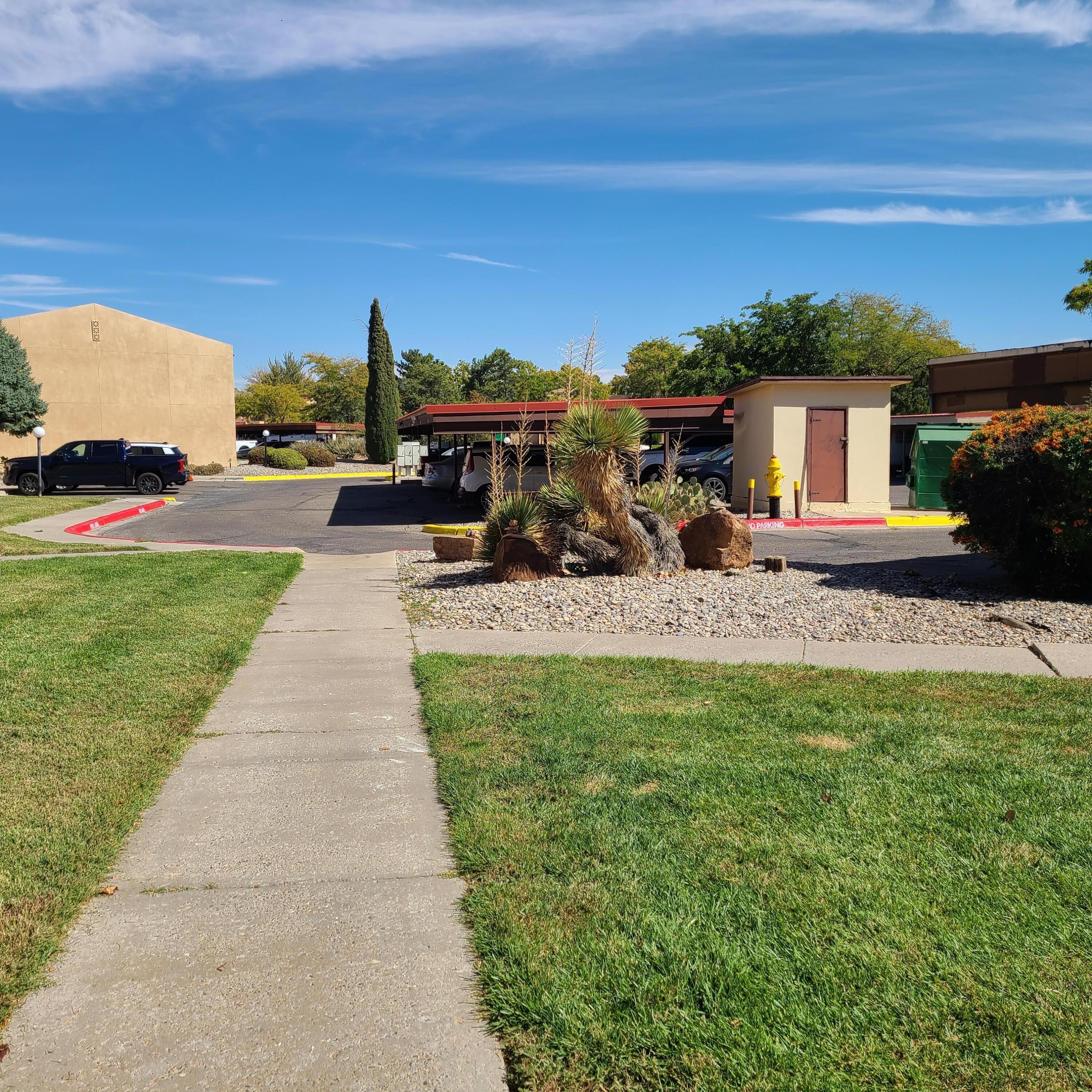 911 Country Club Drive SE Unit: H