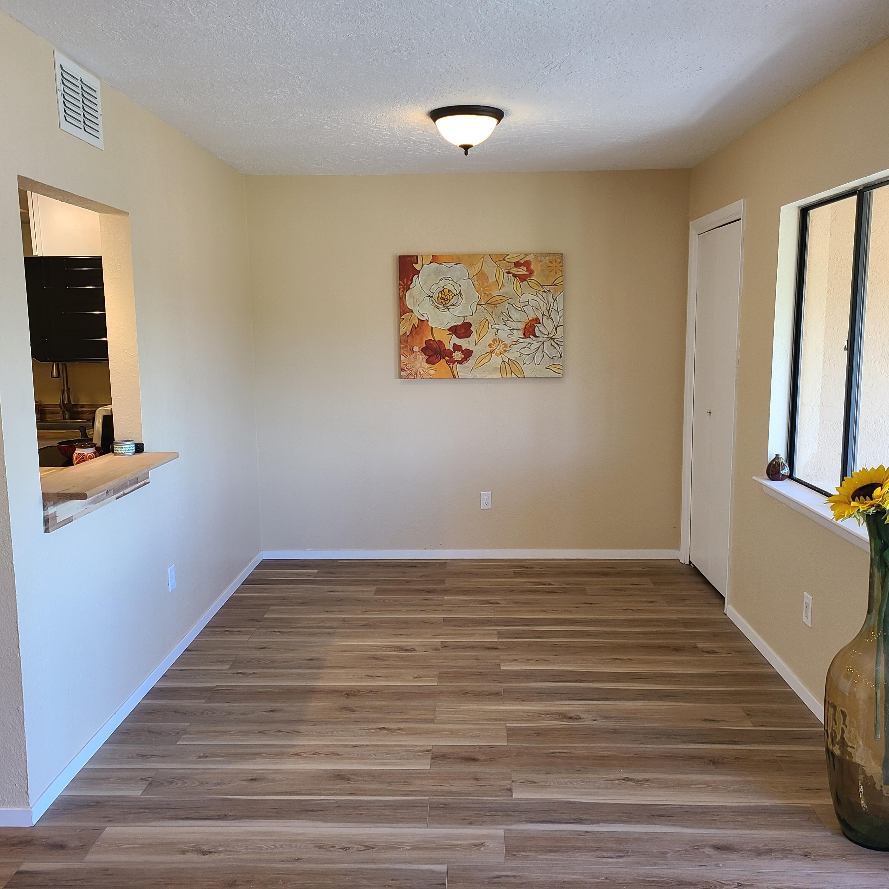 911 Country Club Drive SE Unit: H