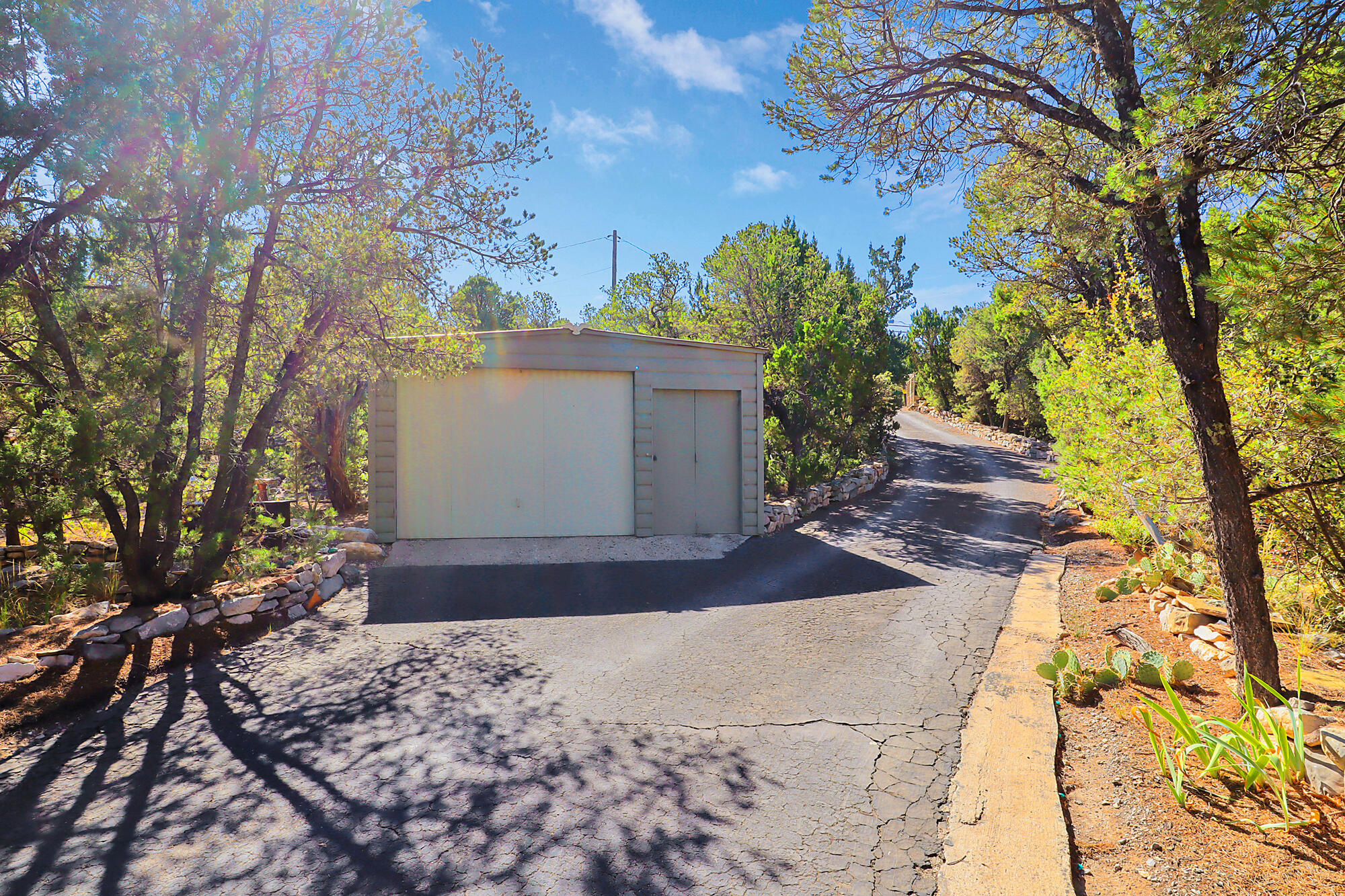 17 Lucas Road