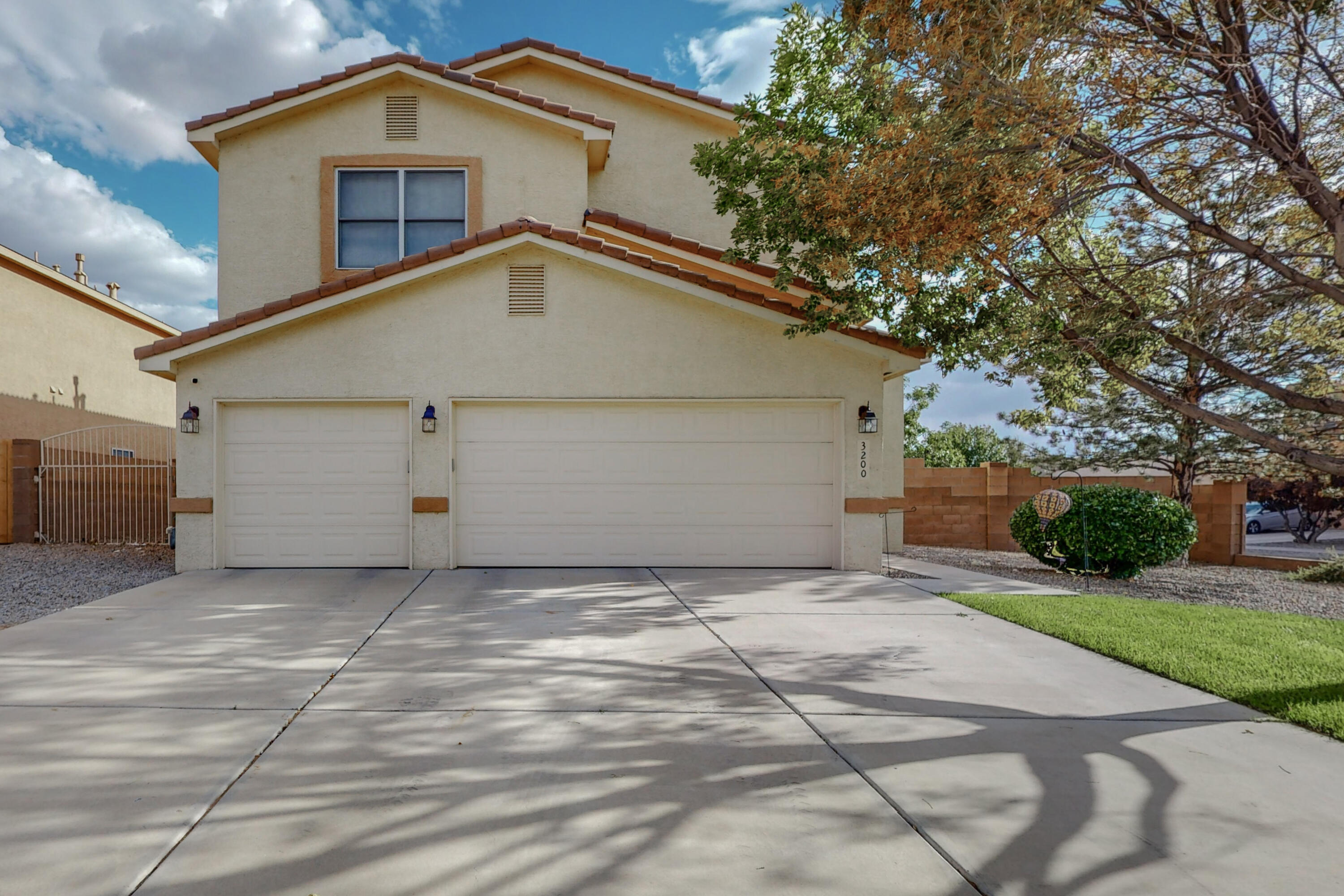 3200 San Ildefonso Loop NE