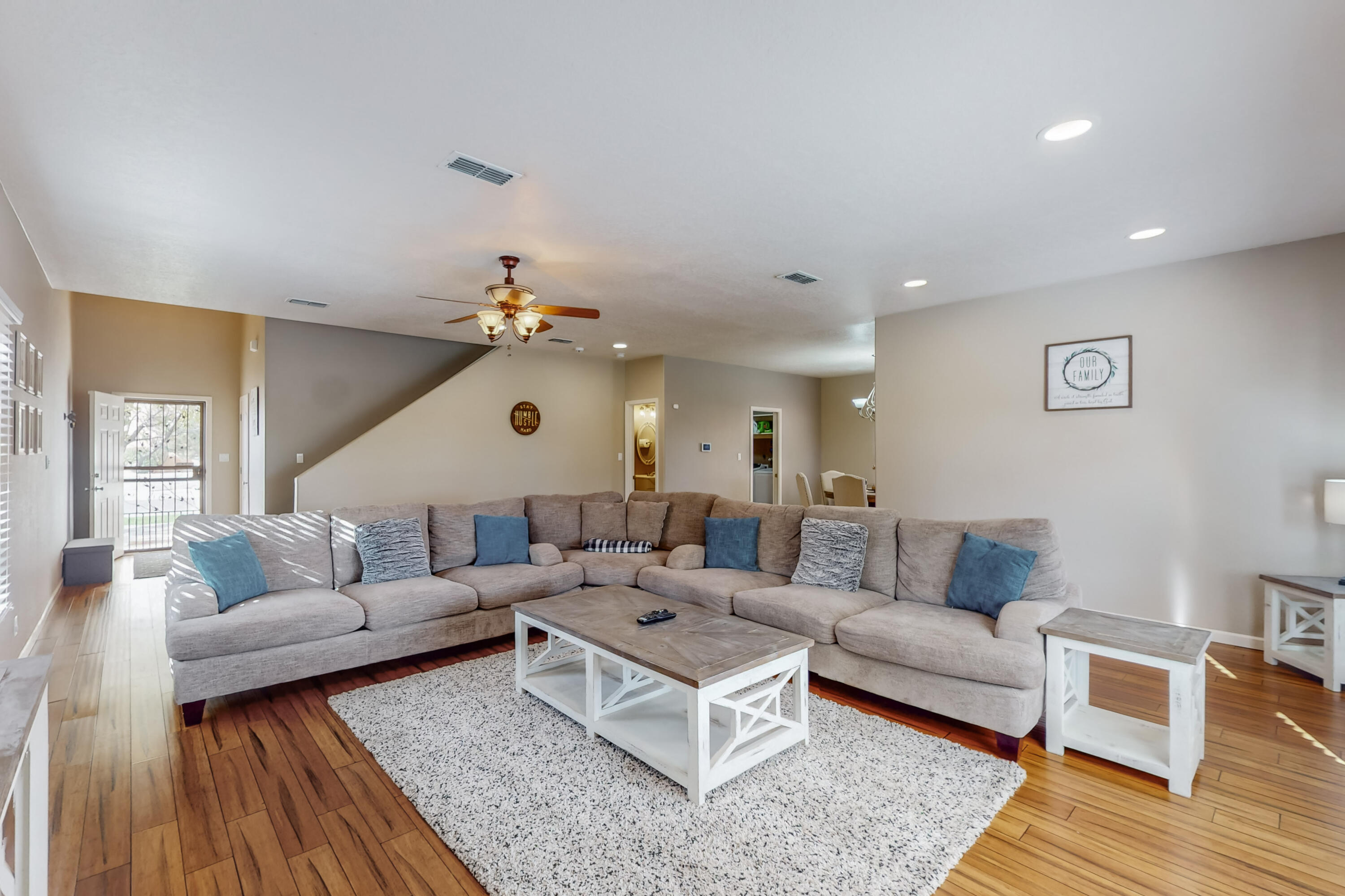 3200 San Ildefonso Loop NE