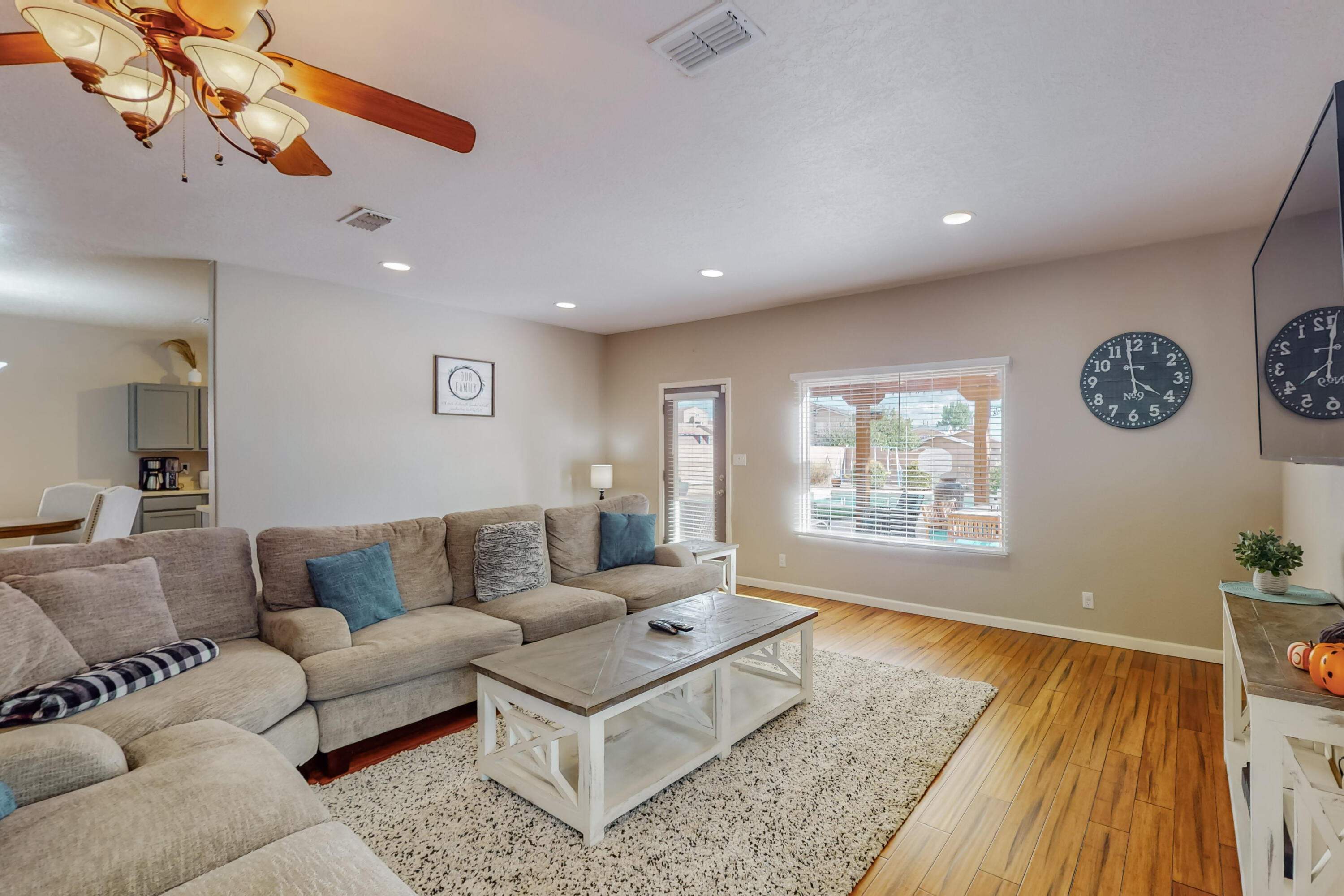 3200 San Ildefonso Loop NE