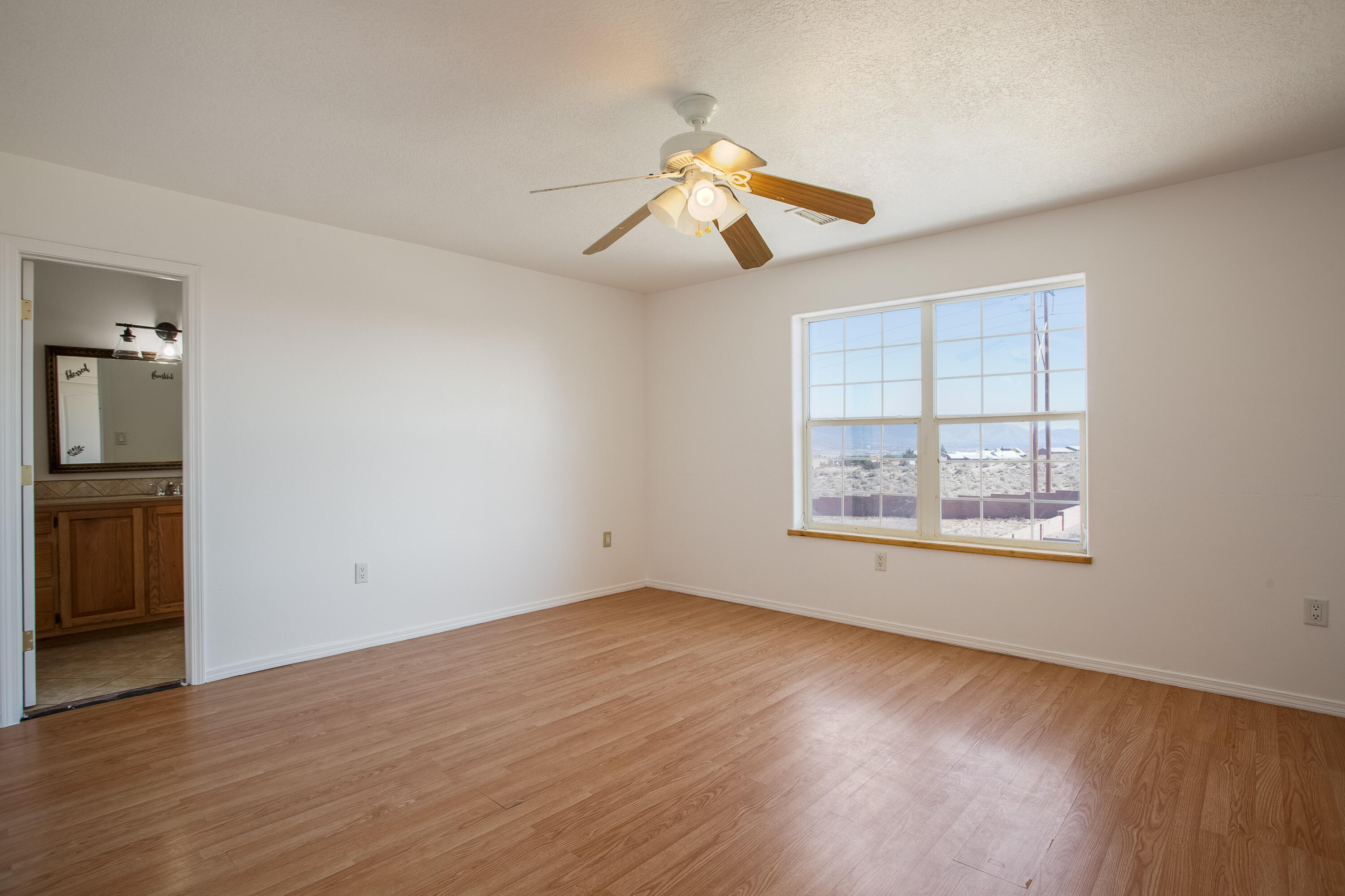 1114 Villa Road SE