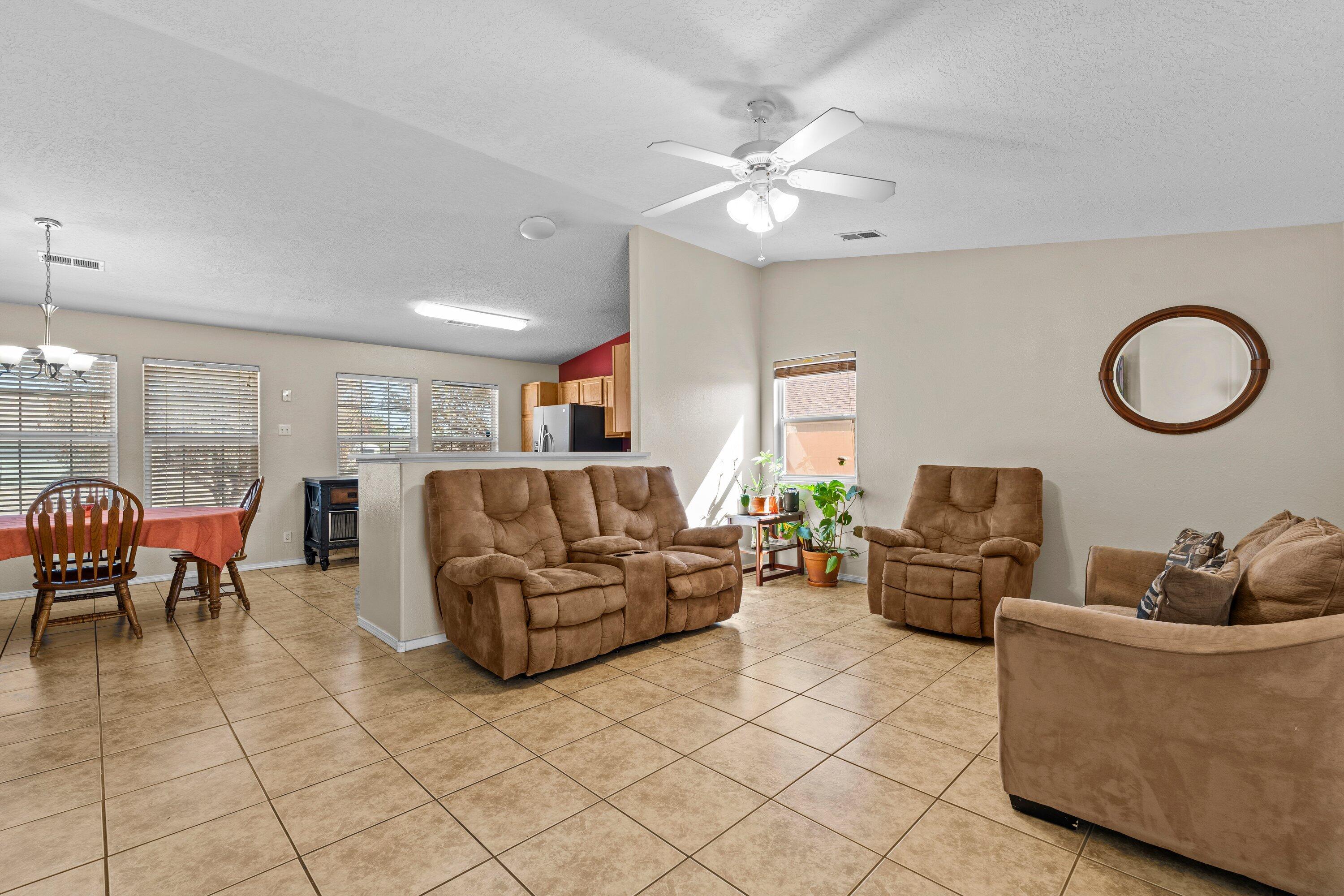 4917 Hayworth Hills Drive NE