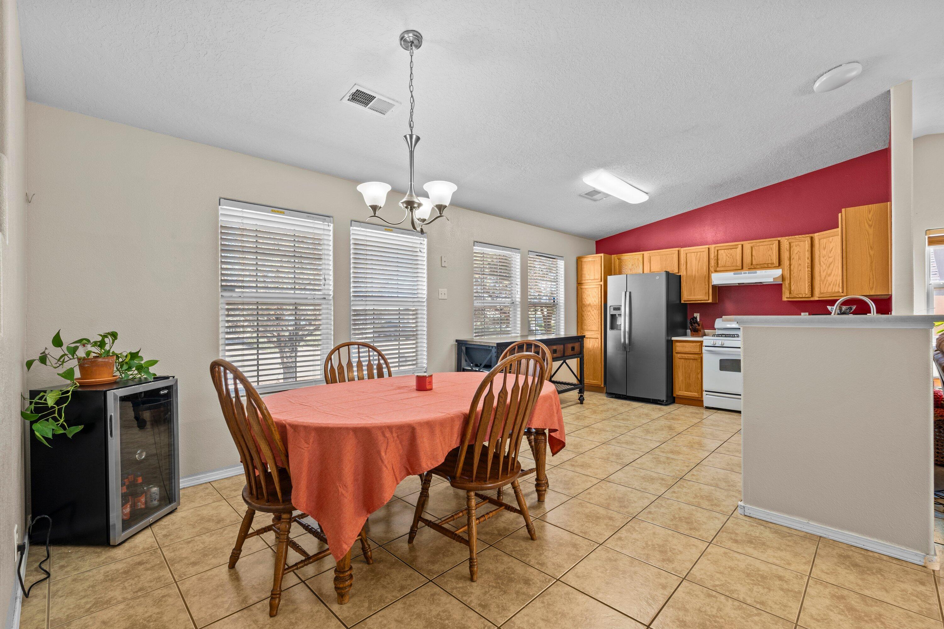 4917 Hayworth Hills Drive NE