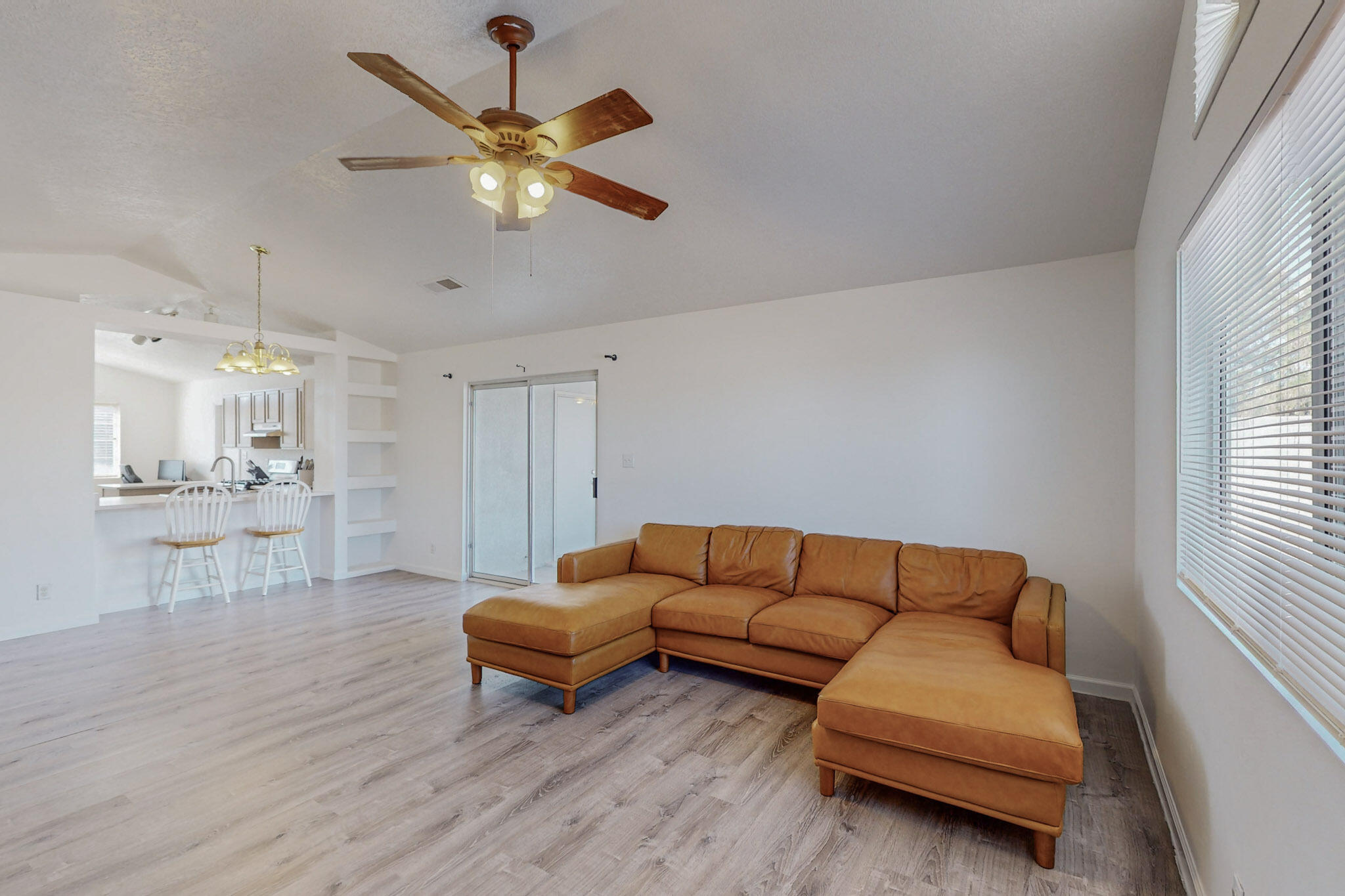 6961 Albany Hills Drive NE