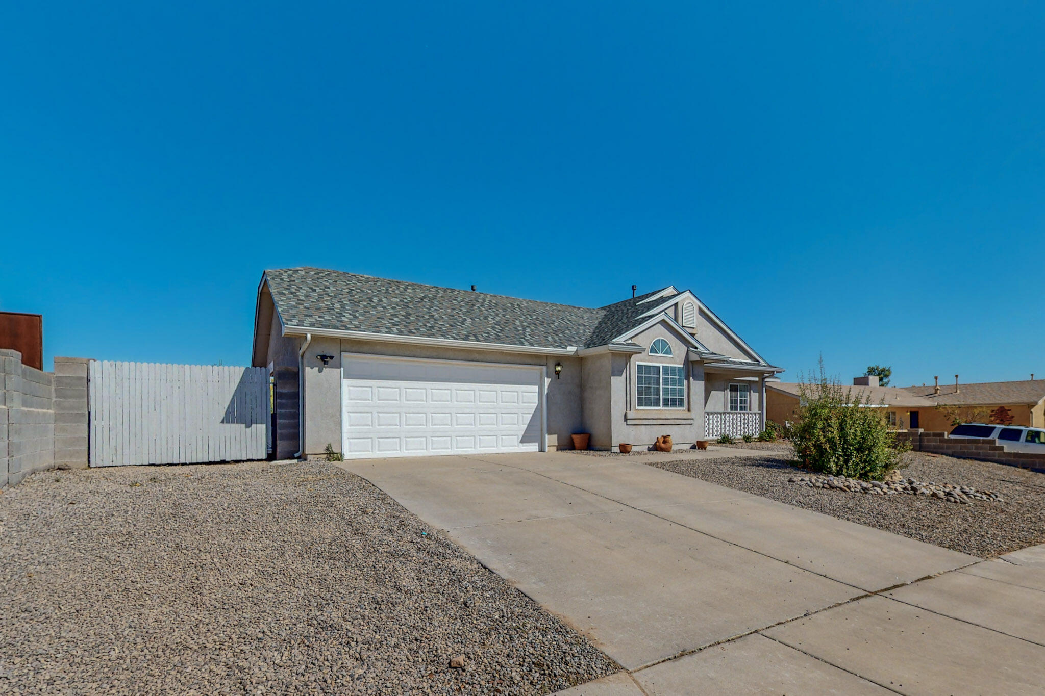 6961 Albany Hills Drive NE