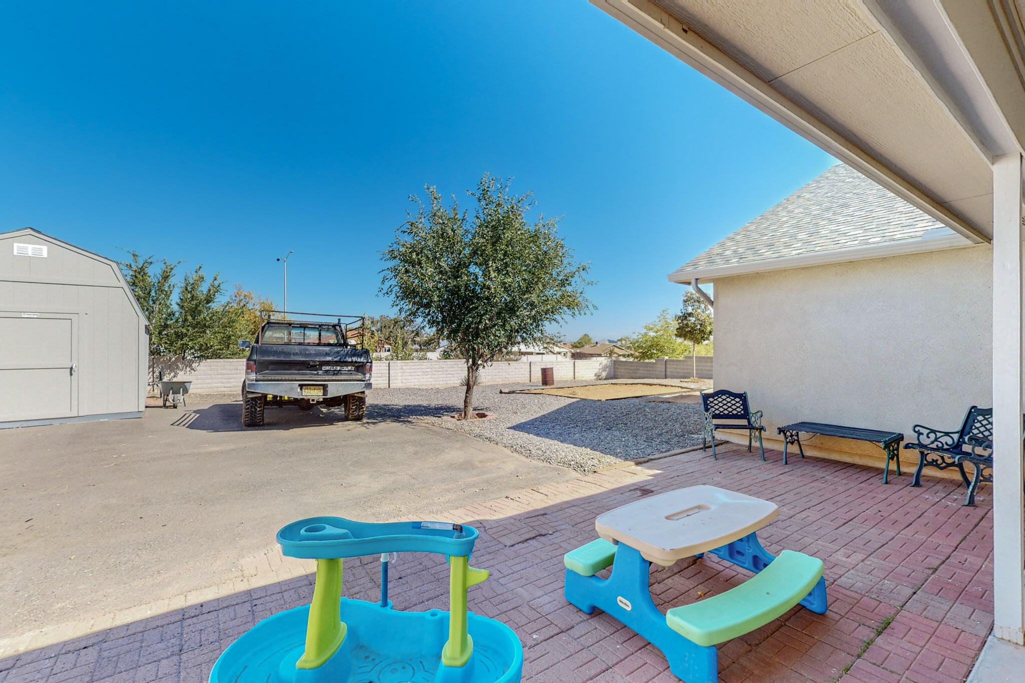 6961 Albany Hills Drive NE