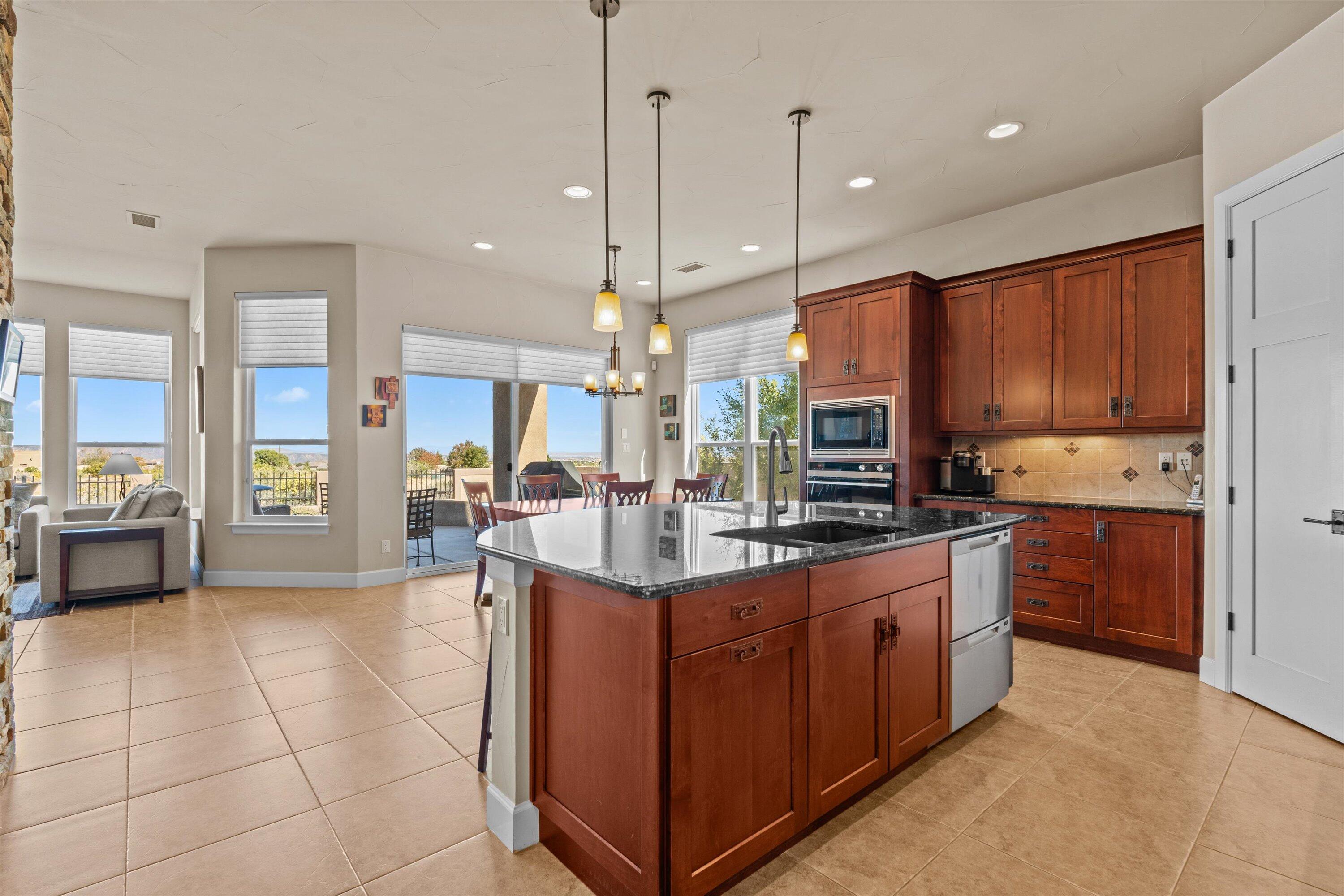 2409 Desert View Road NE