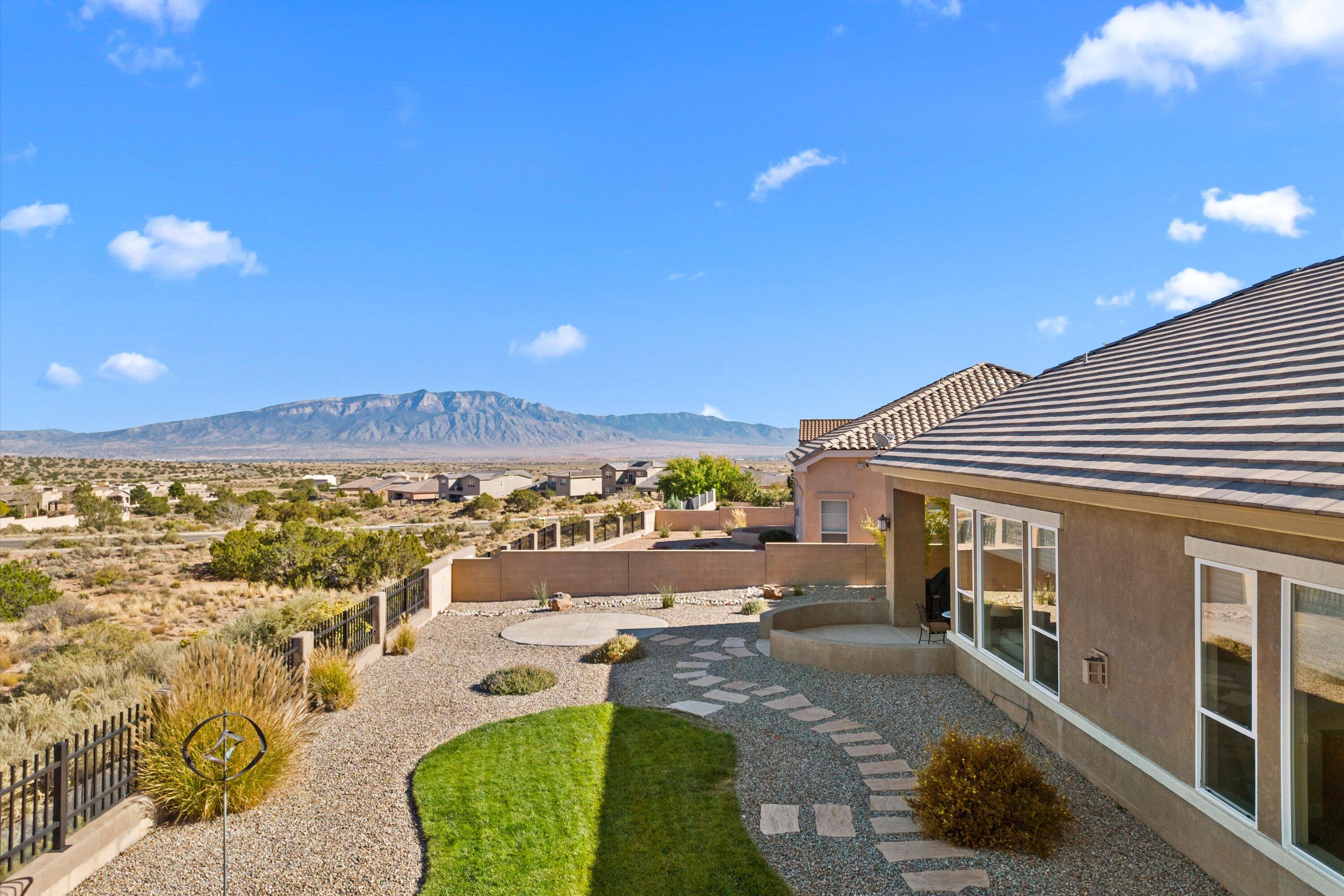 2409 Desert View Road NE