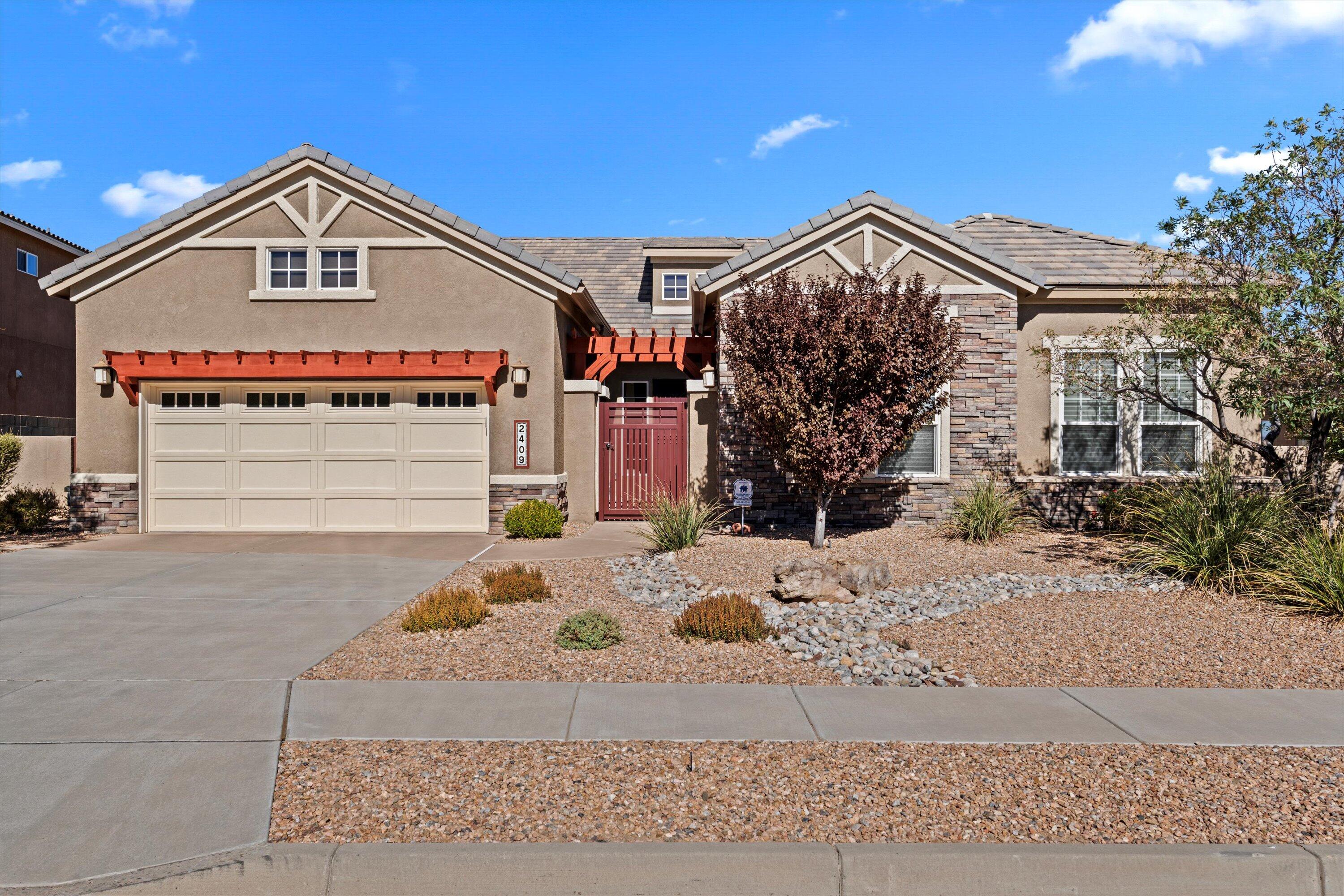 2409 Desert View Road NE