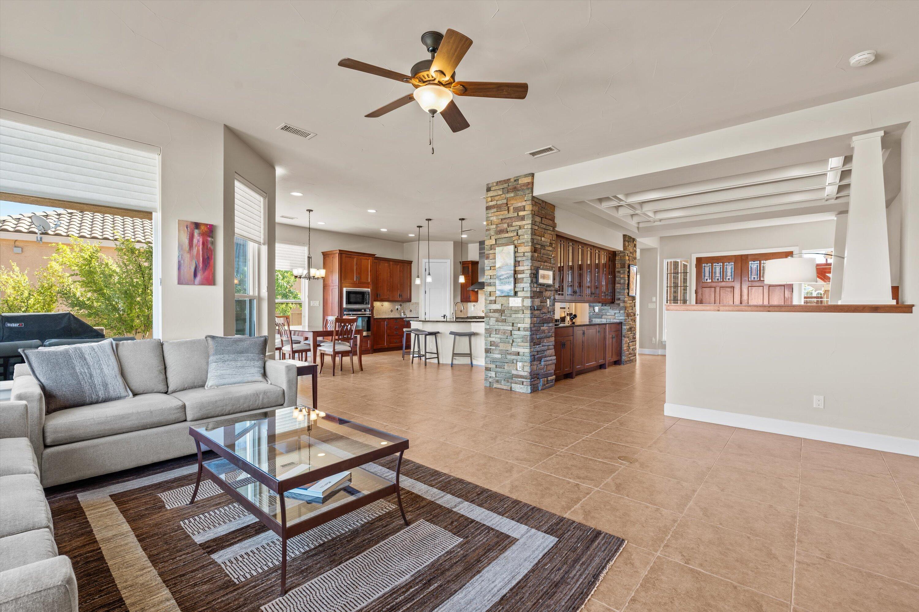 2409 Desert View Road NE