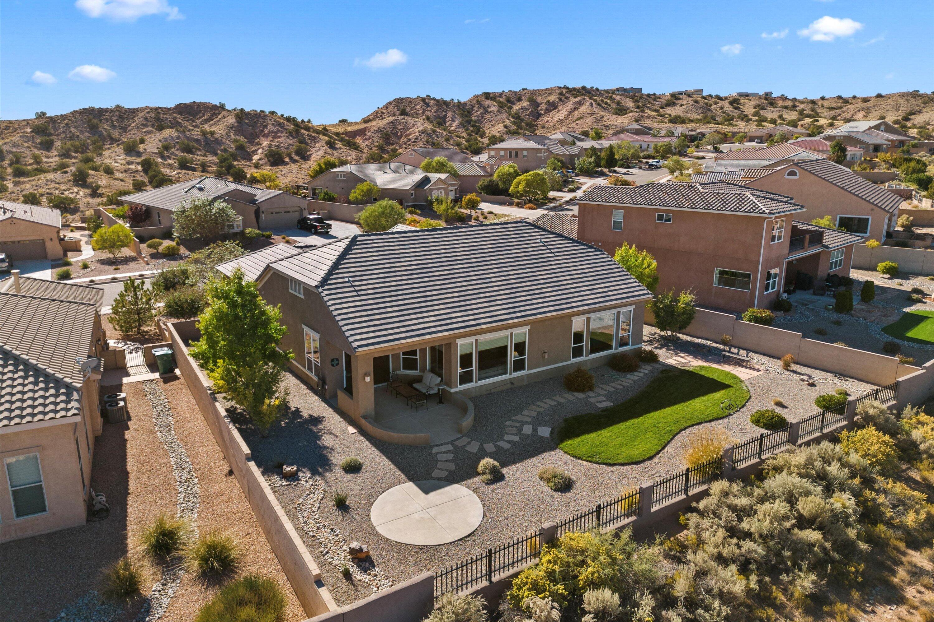 2409 Desert View Road NE