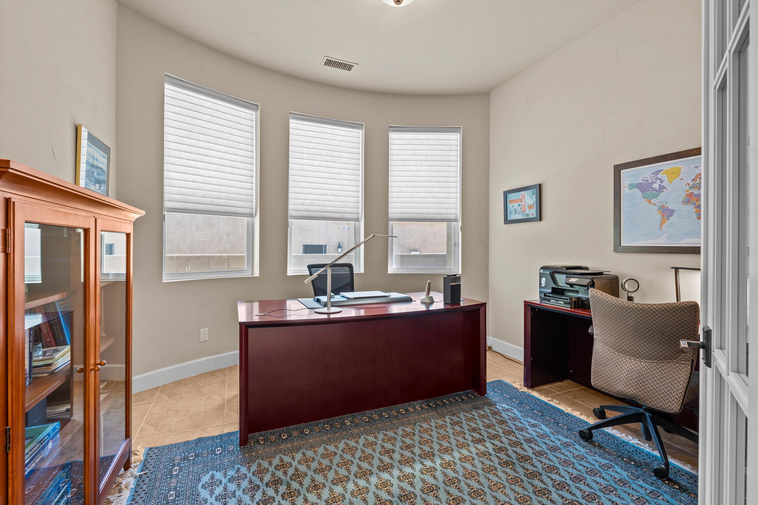2409 Desert View Road NE