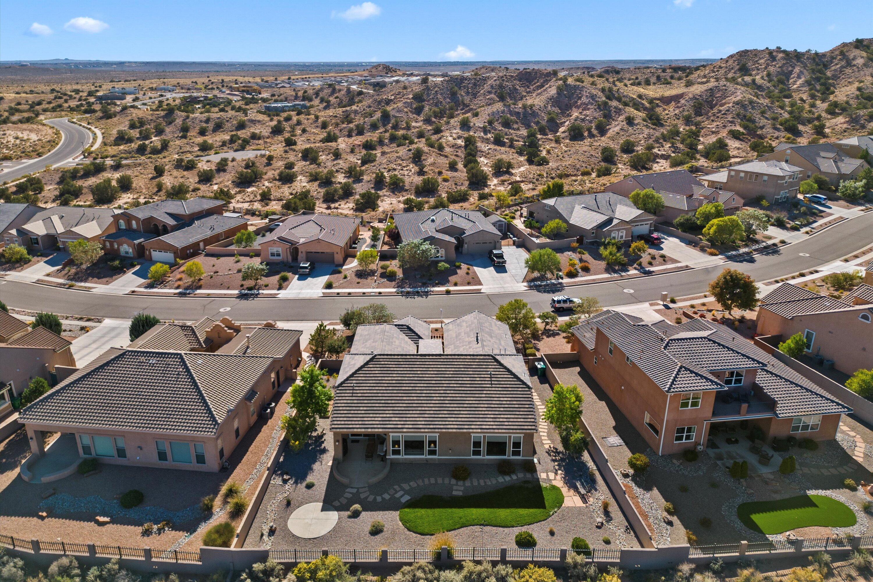 2409 Desert View Road NE