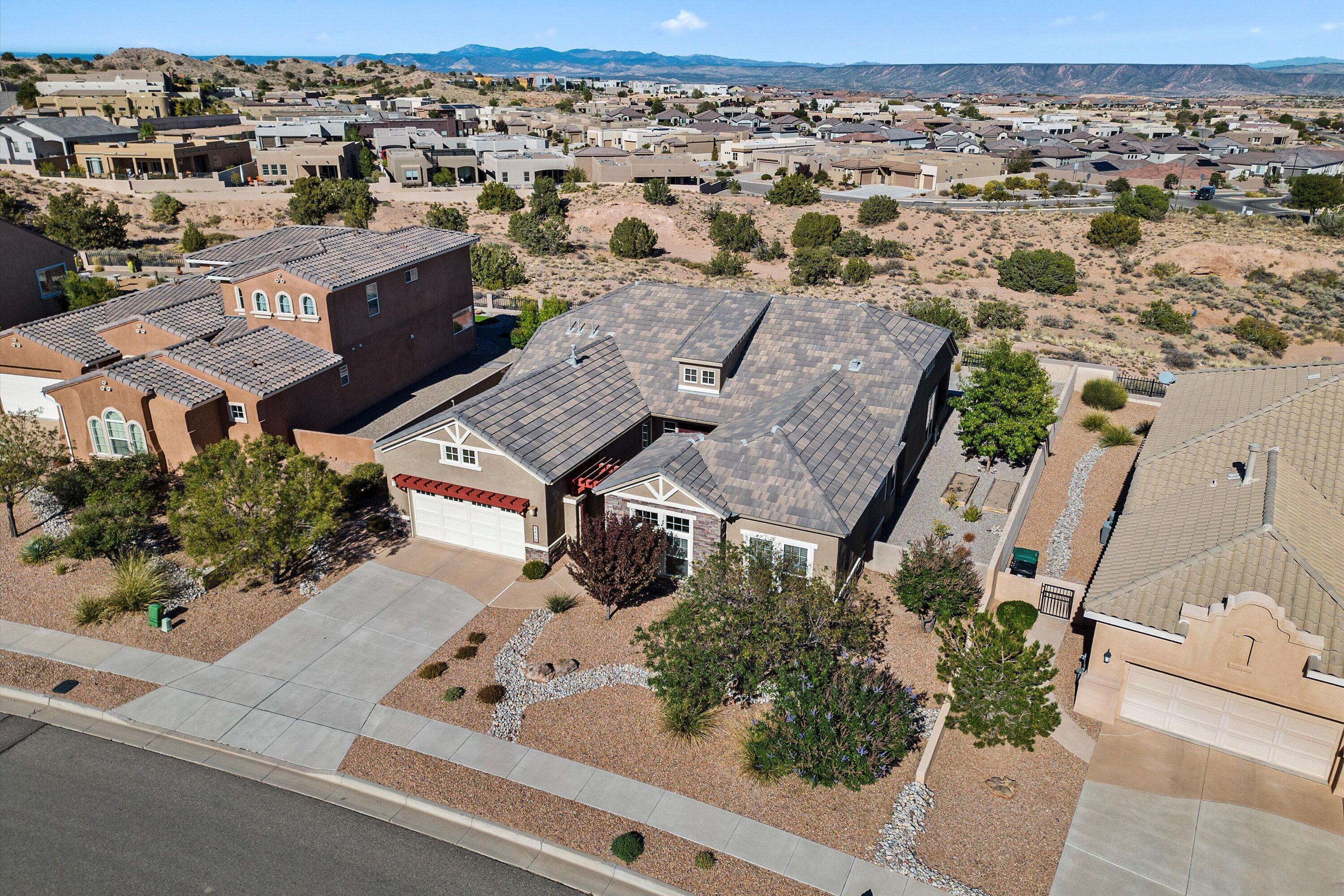 2409 Desert View Road NE