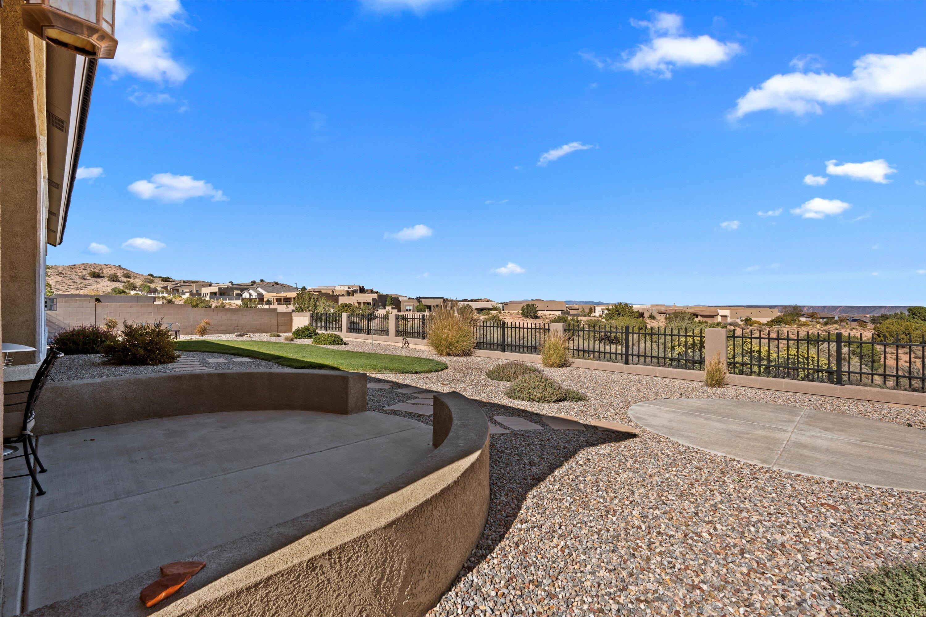 2409 Desert View Road NE