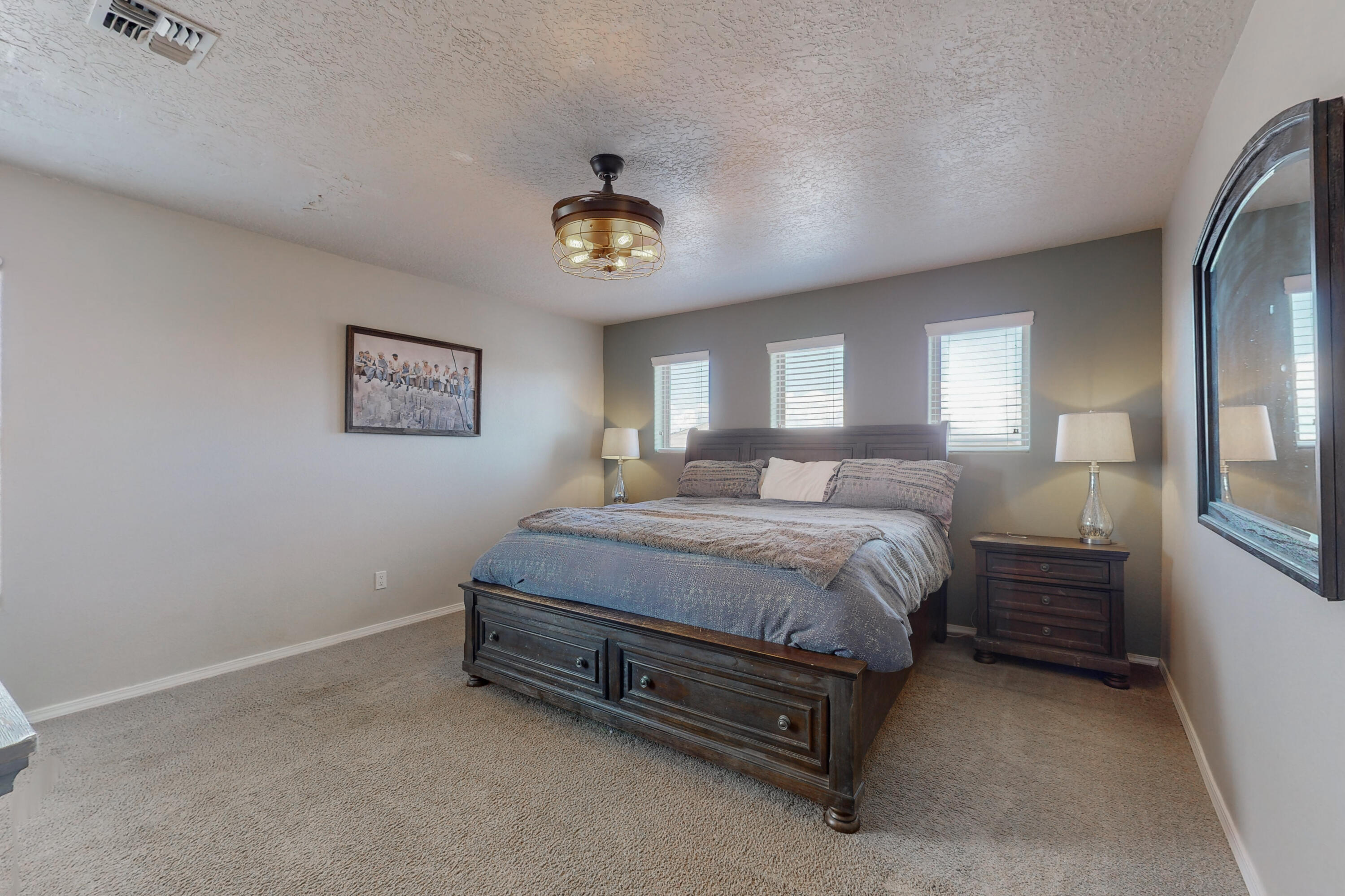 6917 Mountain Hawk Loop NE