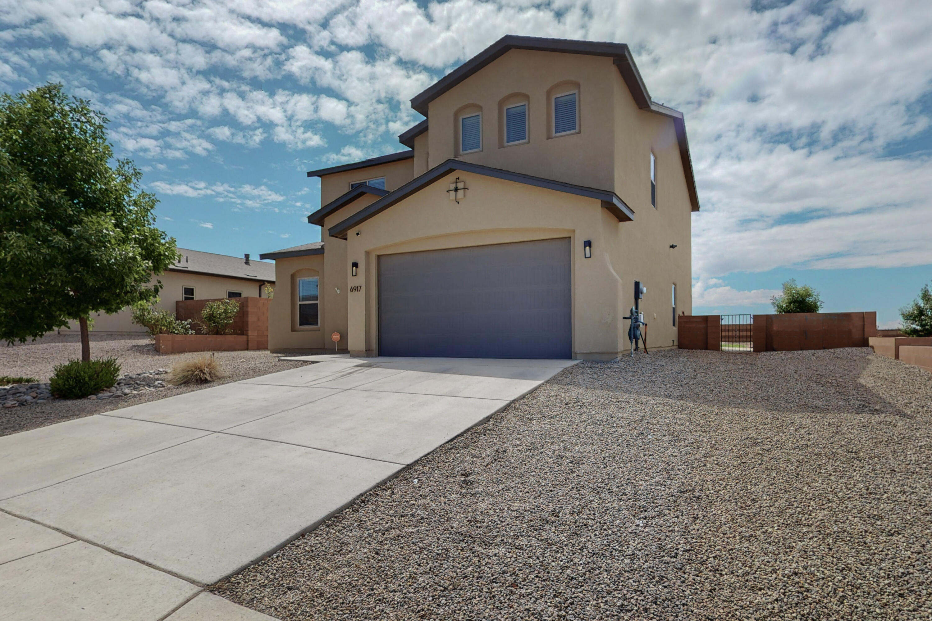 6917 Mountain Hawk Loop NE