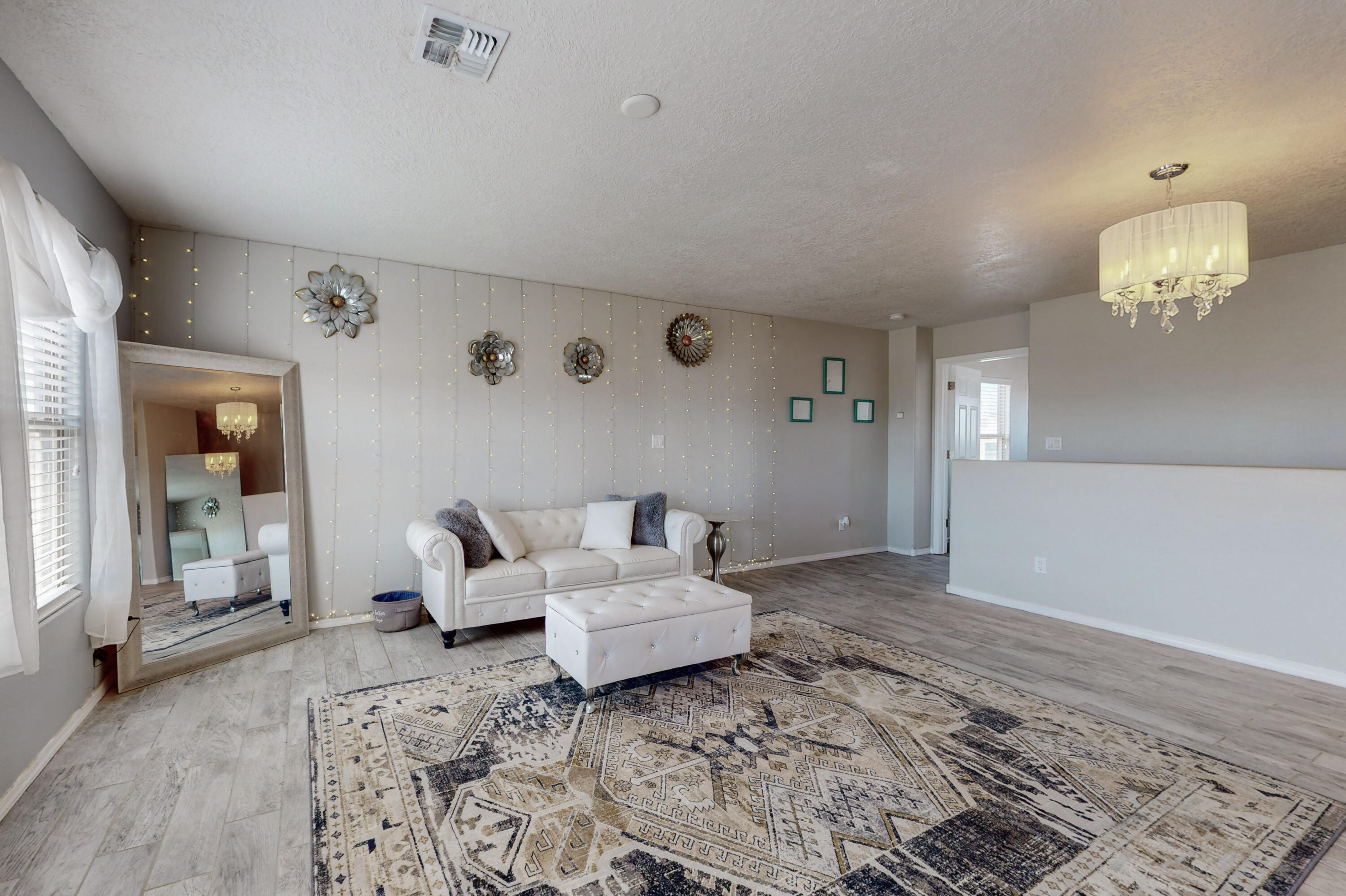 6917 Mountain Hawk Loop NE