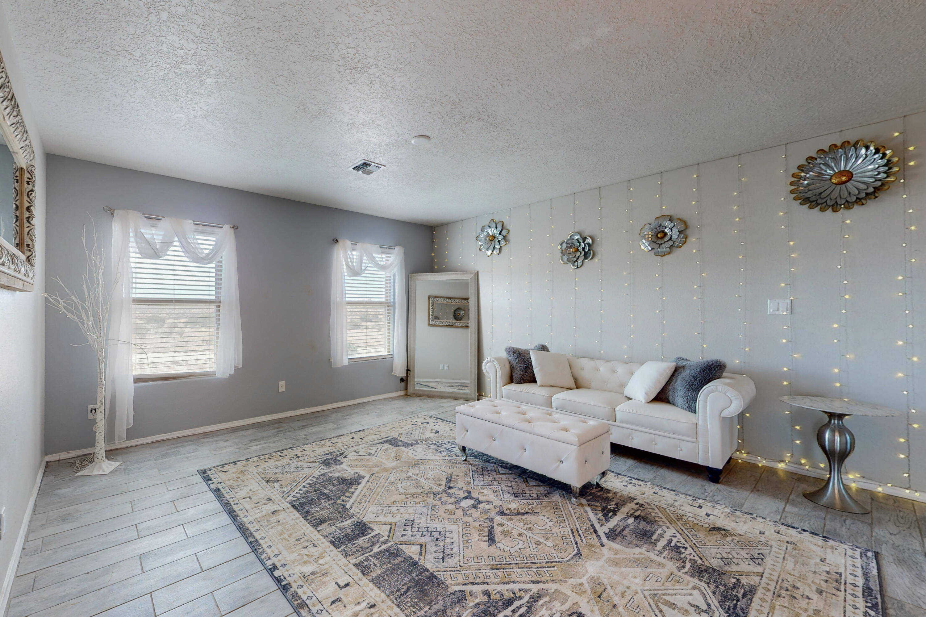 6917 Mountain Hawk Loop NE