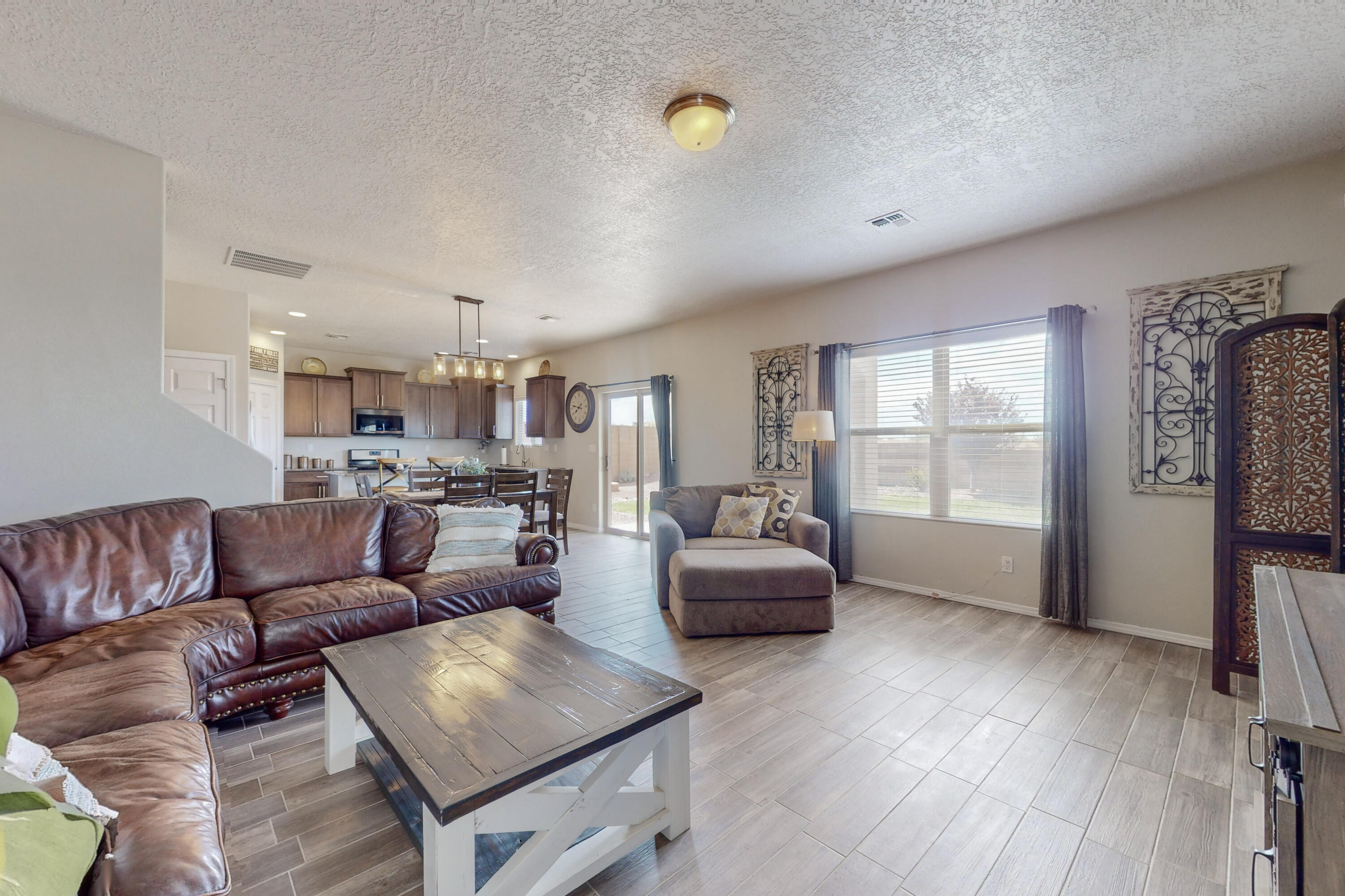 6917 Mountain Hawk Loop NE