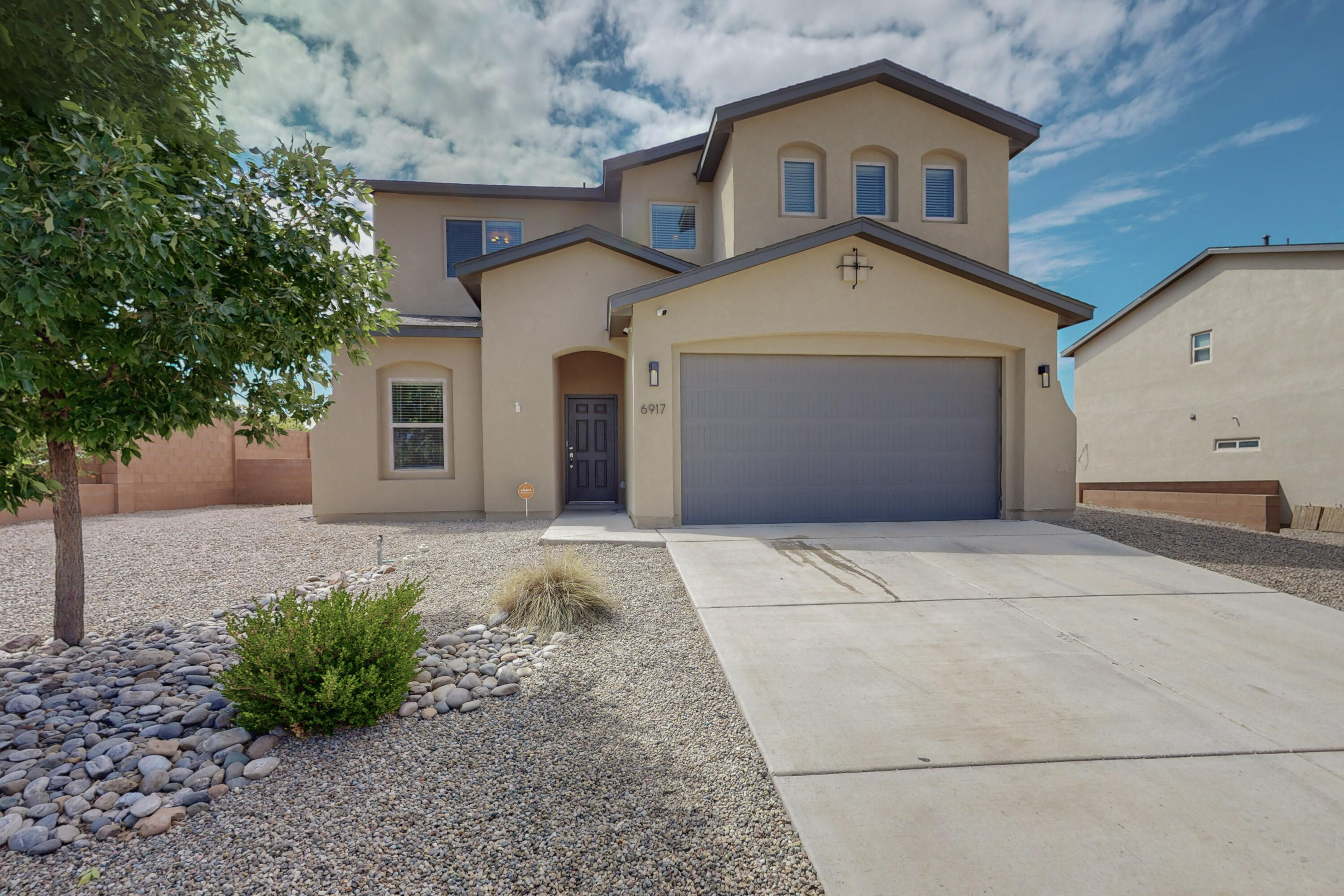 6917 Mountain Hawk Loop NE