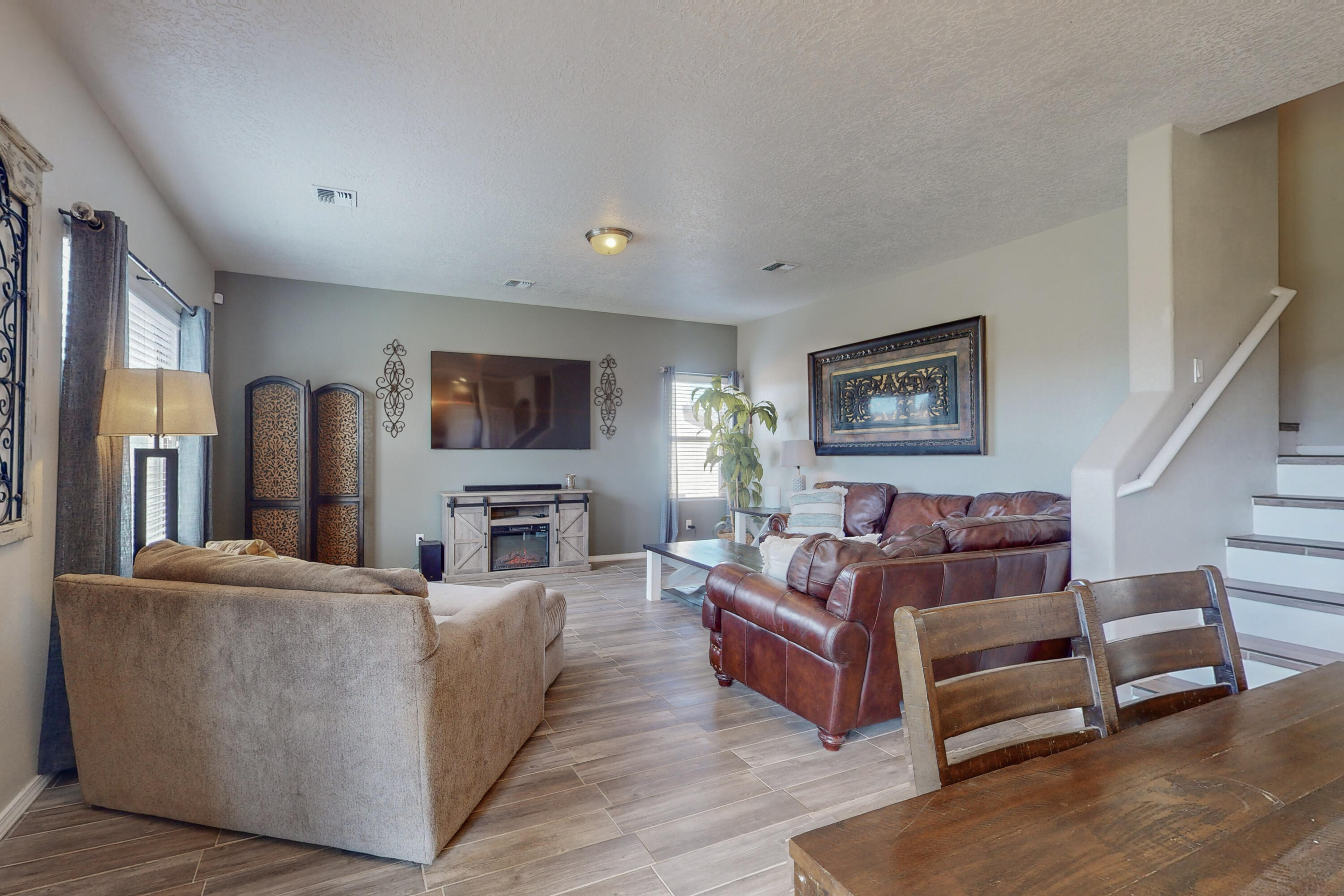6917 Mountain Hawk Loop NE