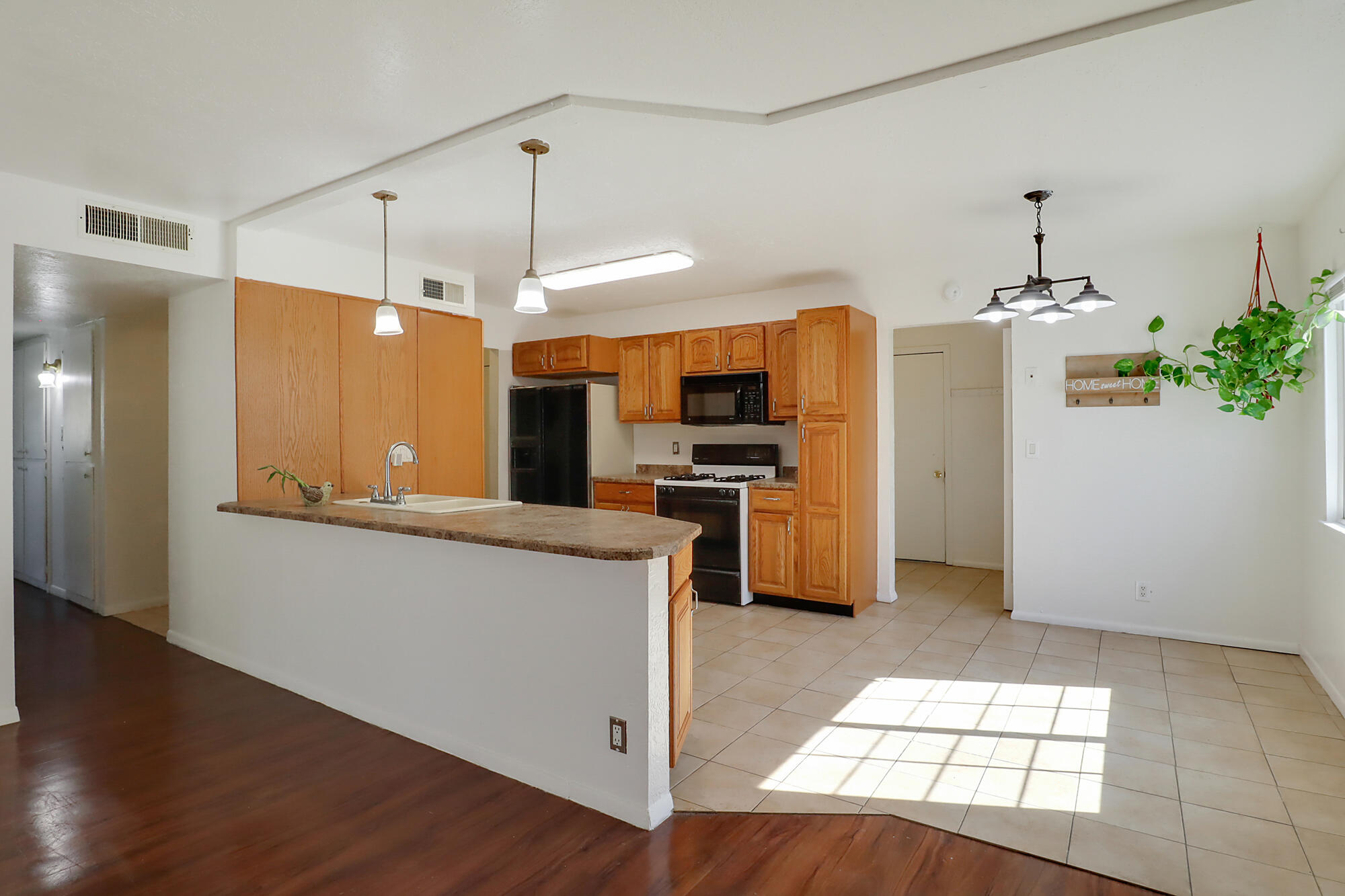 1513 Joanne Court SW