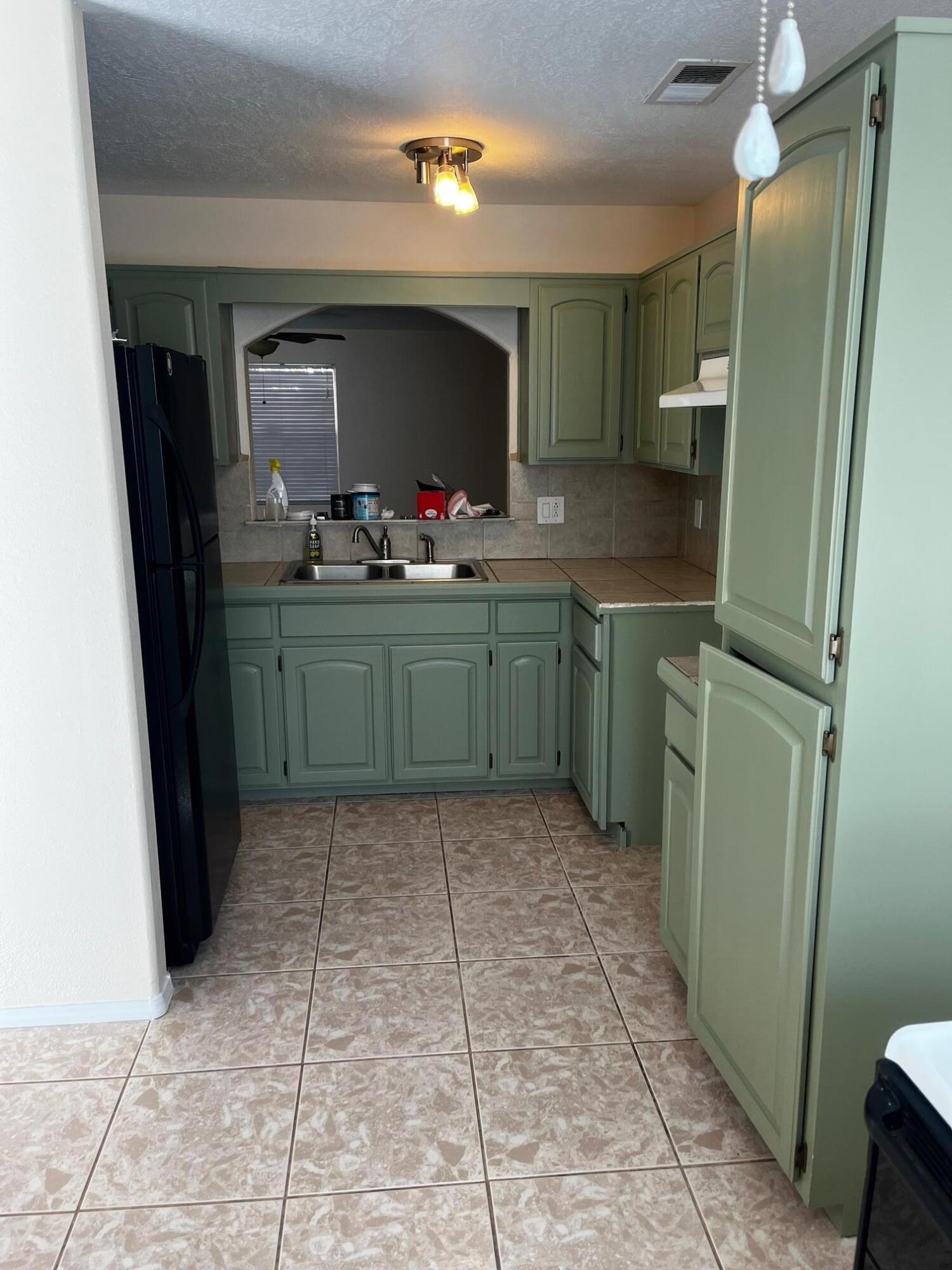 226 Calle De Las Familias NW