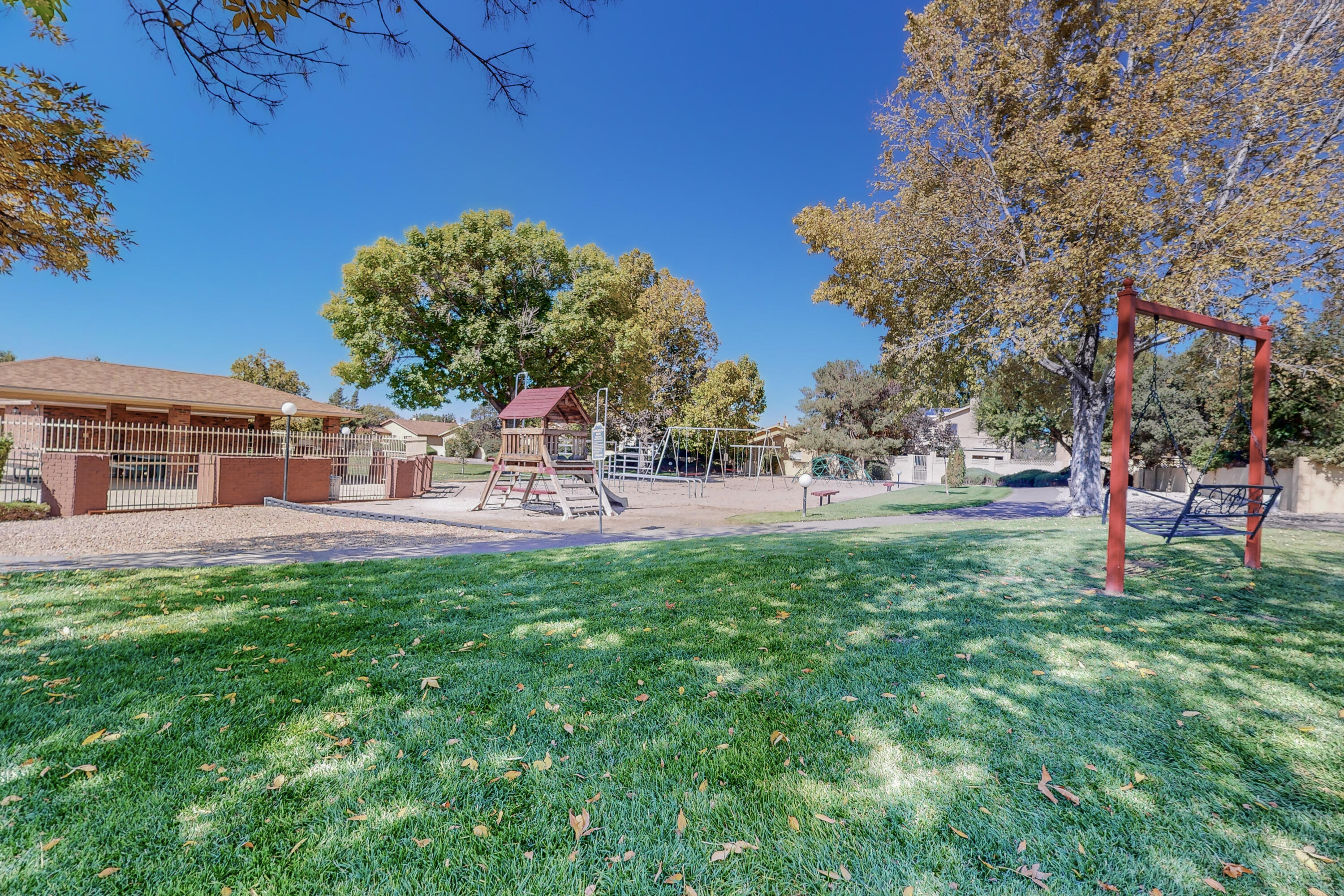 10804 Clyburn Park Drive NE