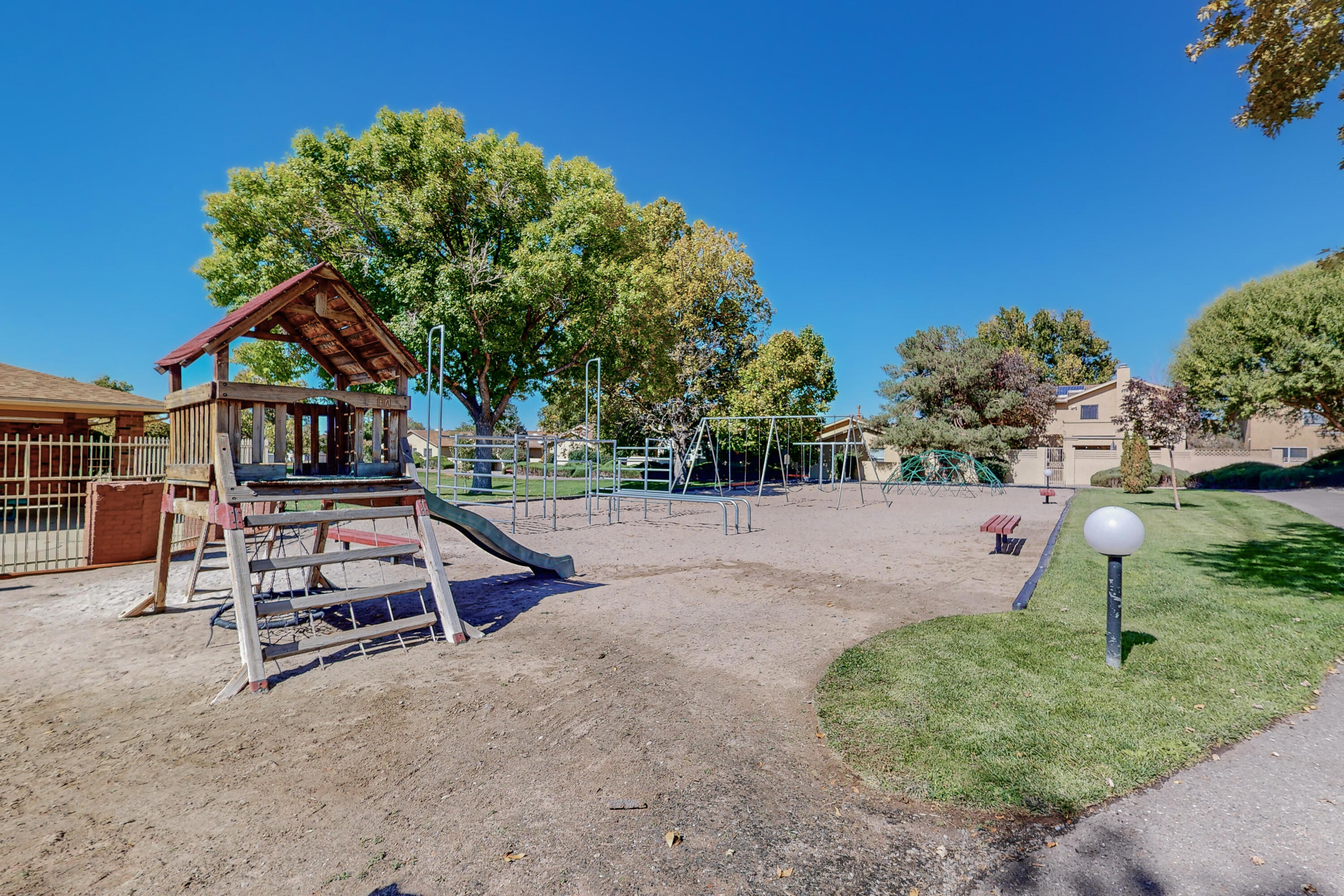 10804 Clyburn Park Drive NE