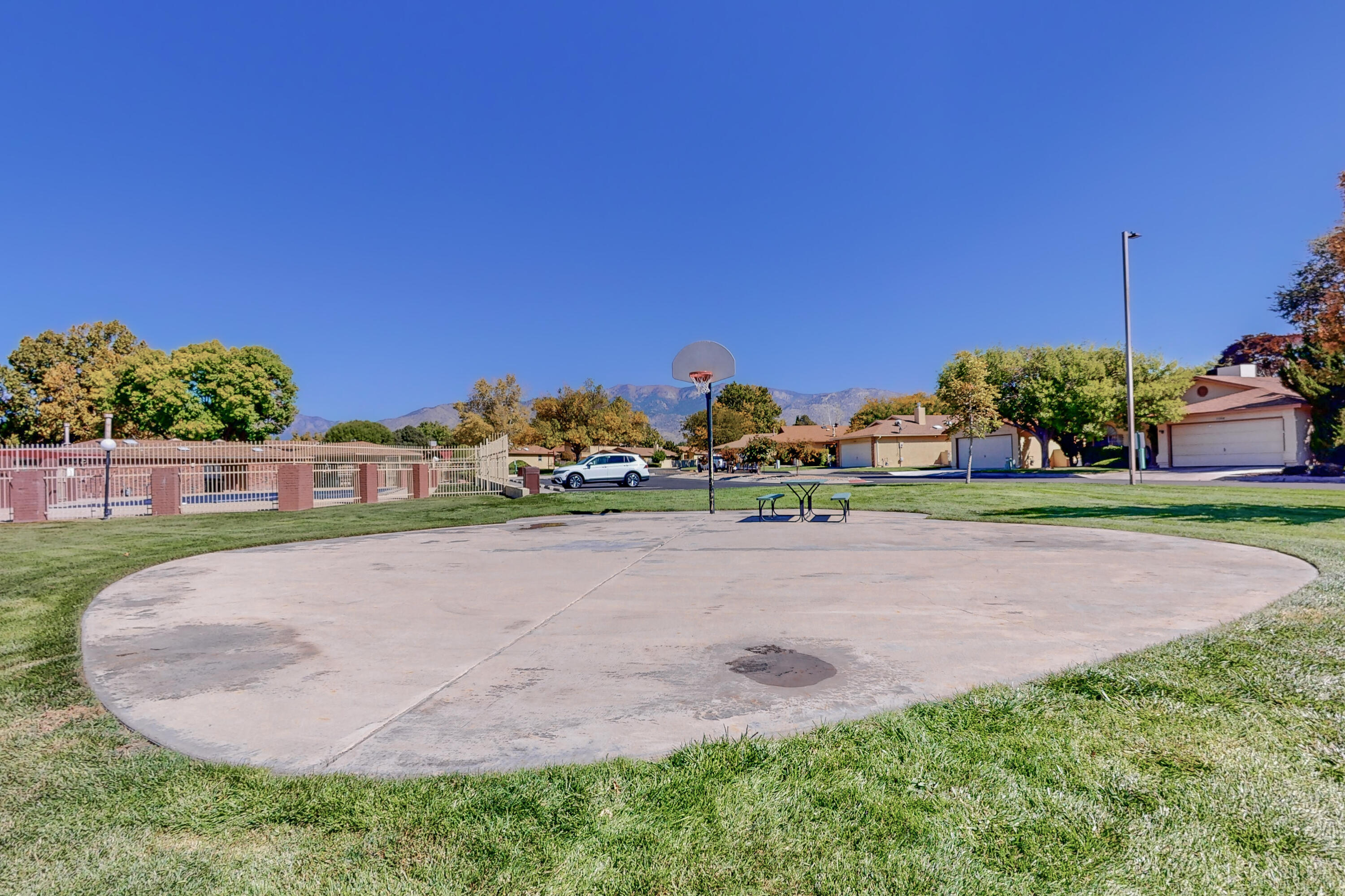 10804 Clyburn Park Drive NE